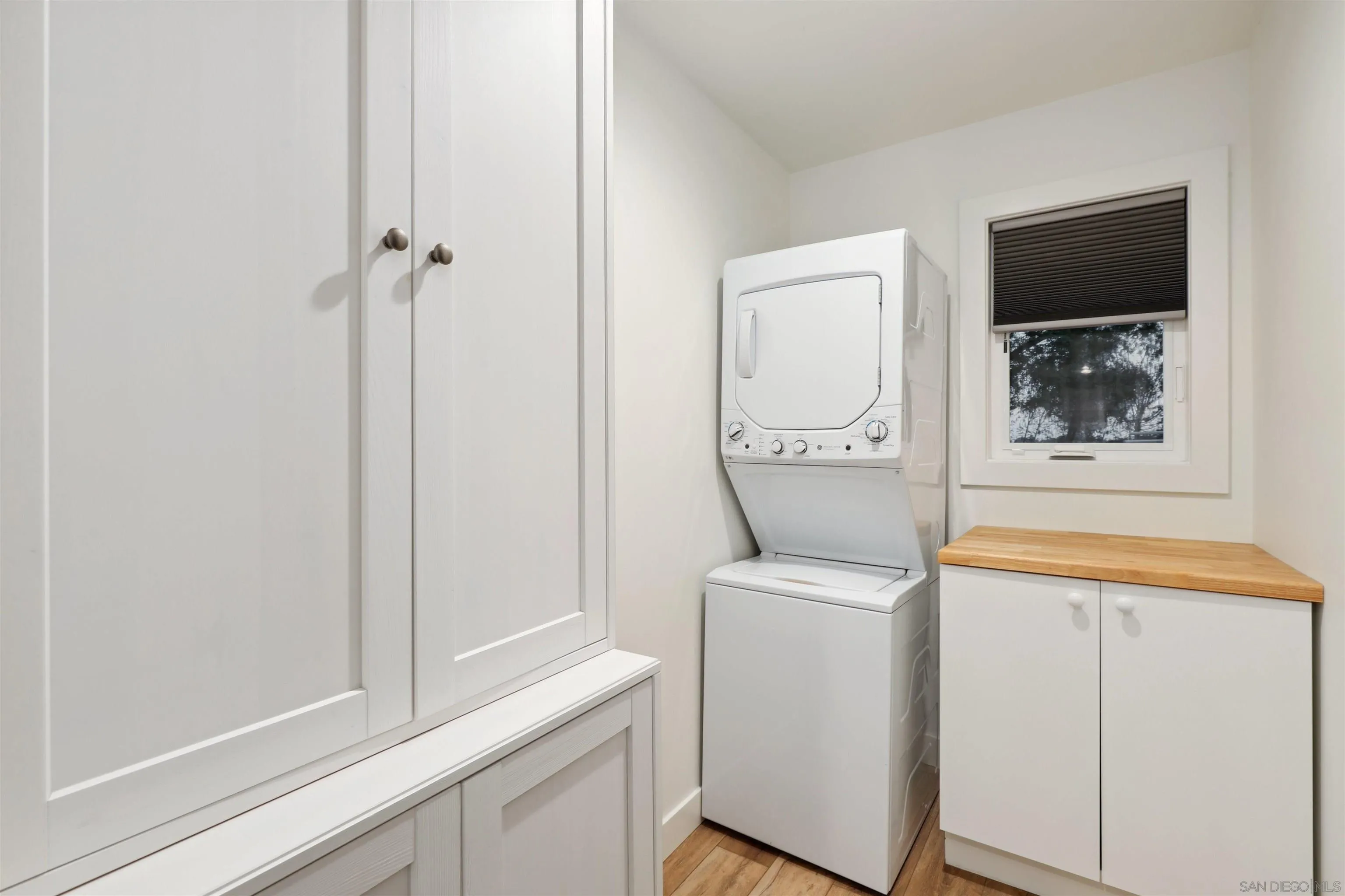 https://cdn.realtyfeed.com/cdn/127/260012081/4038c09b7a2e12a4094315e59d58891c.webp