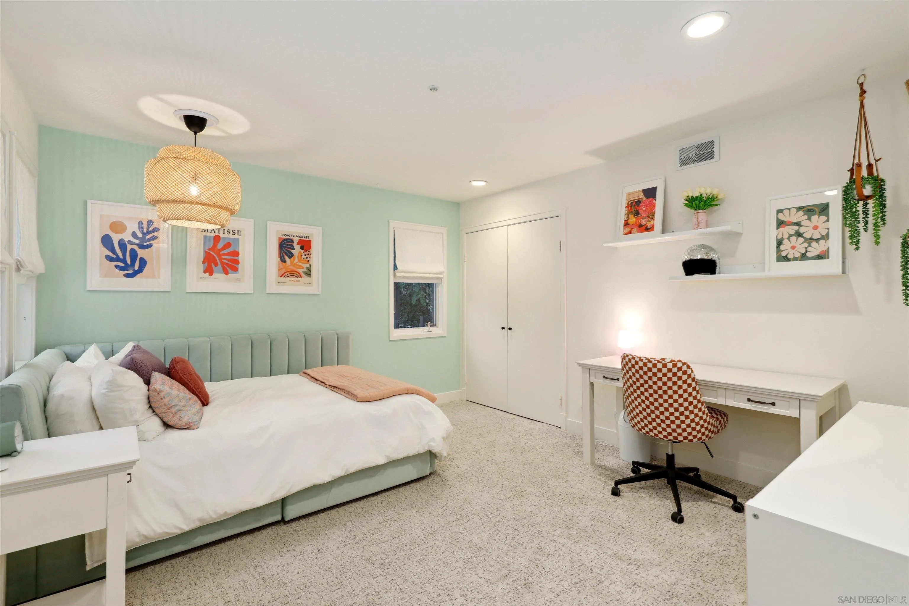 https://cdn.realtyfeed.com/cdn/127/260012081/d4c766adde5f47d6a3a85e418634fad6.webp