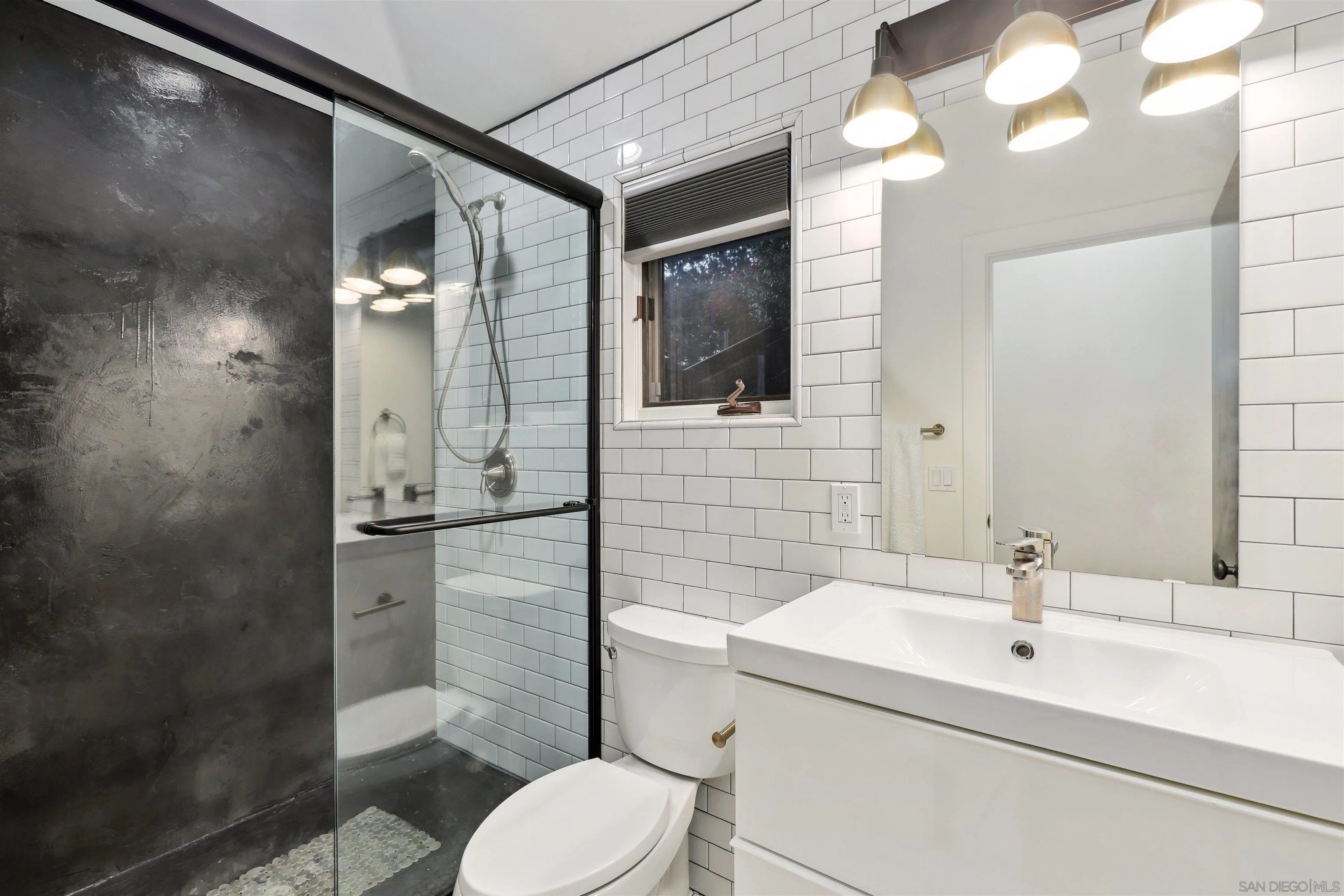 https://cdn.realtyfeed.com/cdn/127/260012081/f1a1358a3fcd06e1c6d39540fd0e972d.webp