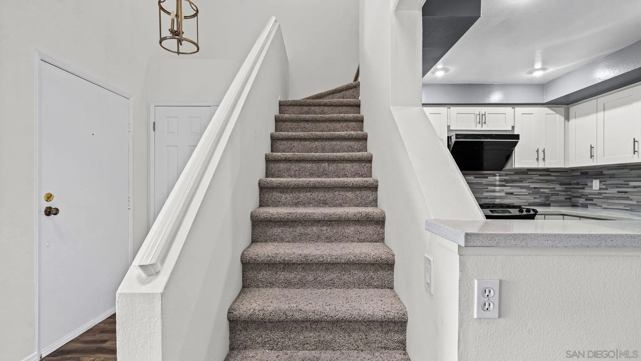 https://cdn.realtyfeed.com/cdn/127/260012092/b63e51e71f095650aaa1c001ede45126.webp