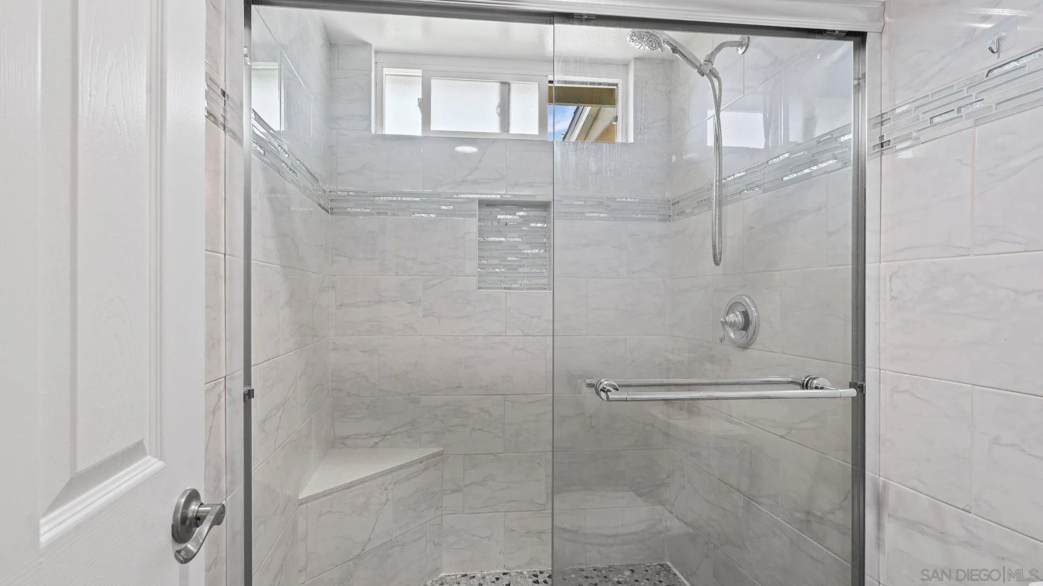https://cdn.realtyfeed.com/cdn/127/260012092/e140138faab06386ced75909a234609f.webp