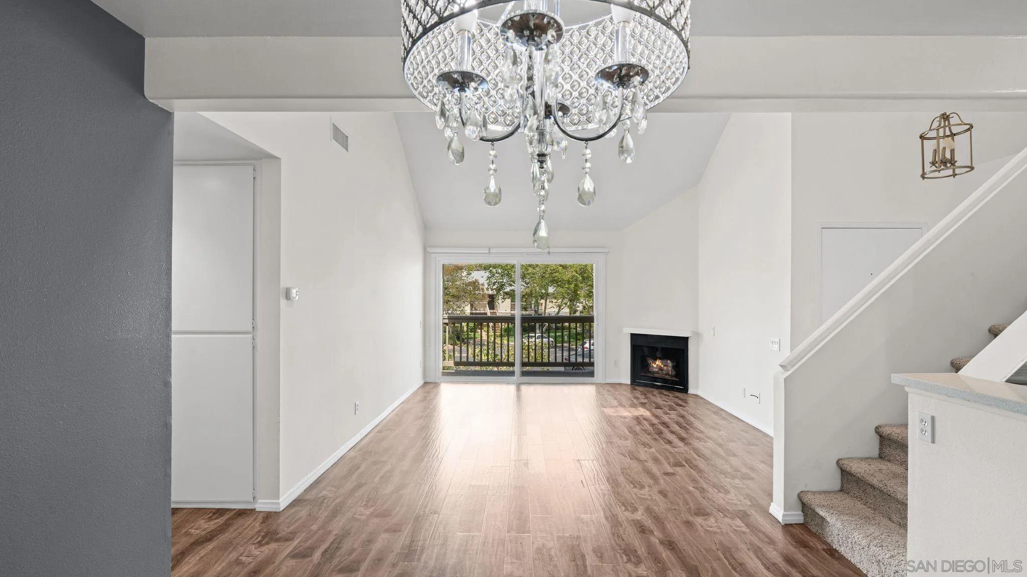 https://cdn.realtyfeed.com/cdn/127/260012092/f9fc21e2ae811caa0ef7f225f0dc3539.webp