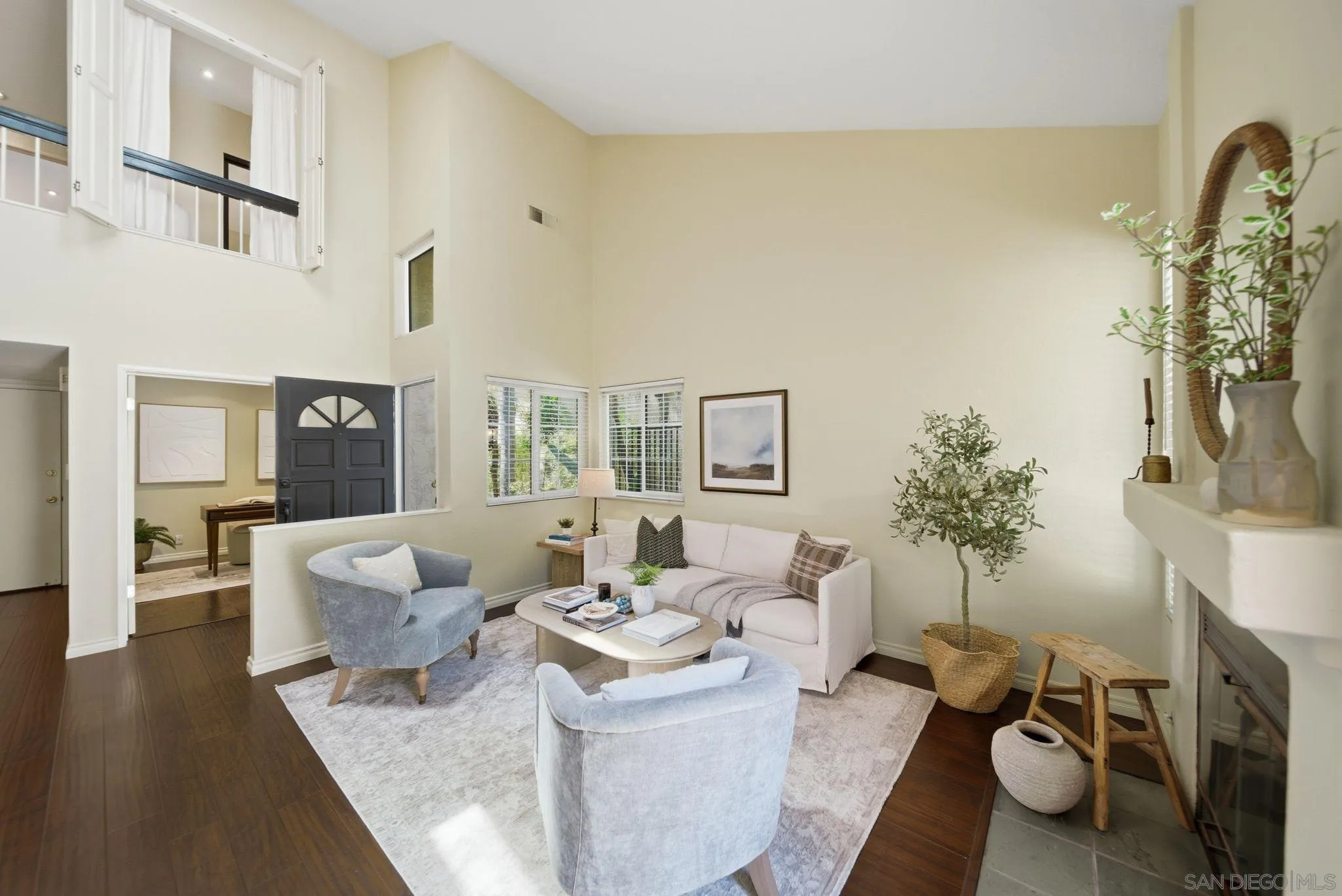 https://cdn.realtyfeed.com/cdn/127/260012100/a8c649637ffec3fd9fdd85946ed8b35f.webp