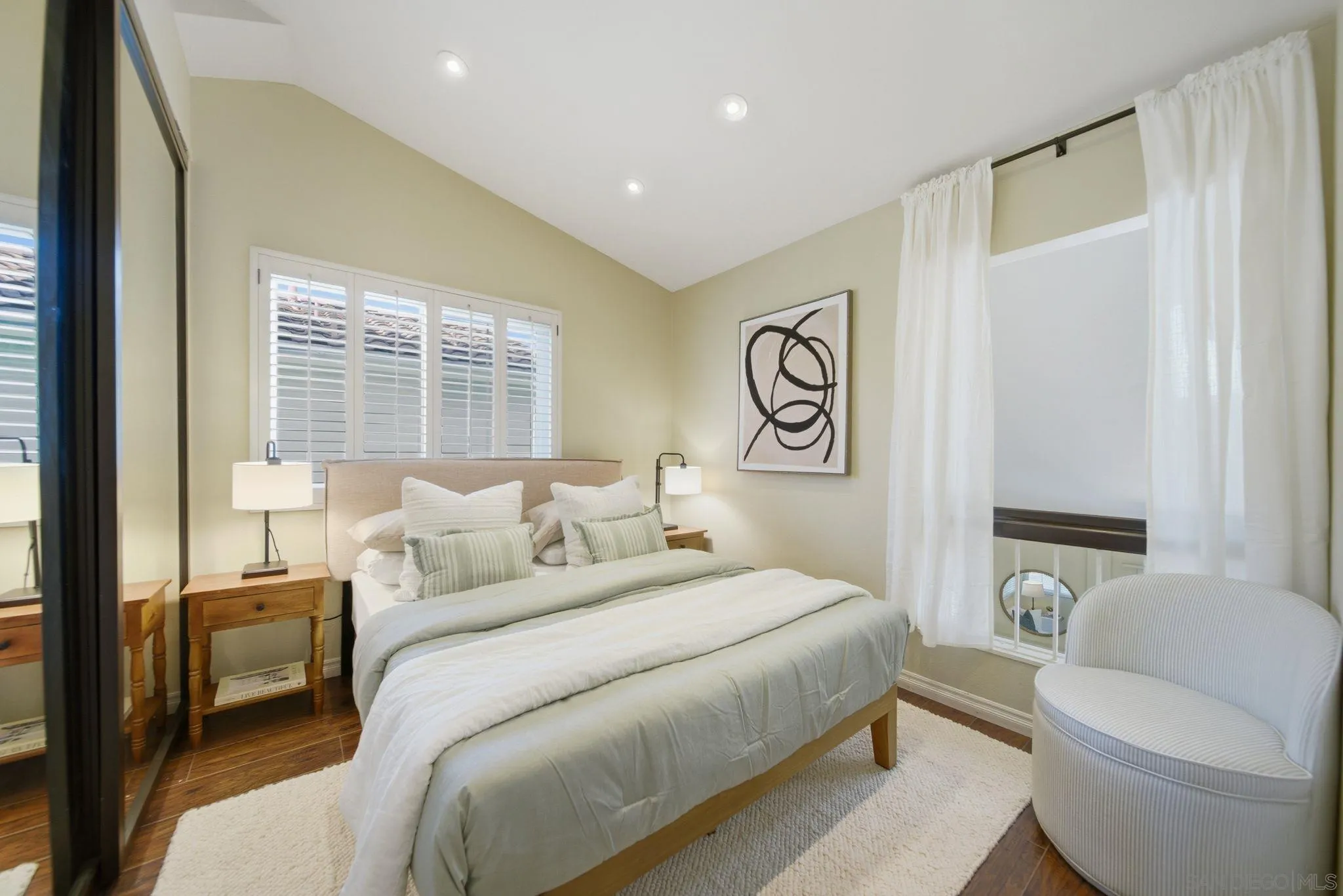 https://cdn.realtyfeed.com/cdn/127/260012100/c9a5cb806a98827eba6b5fb9a087cef0.webp