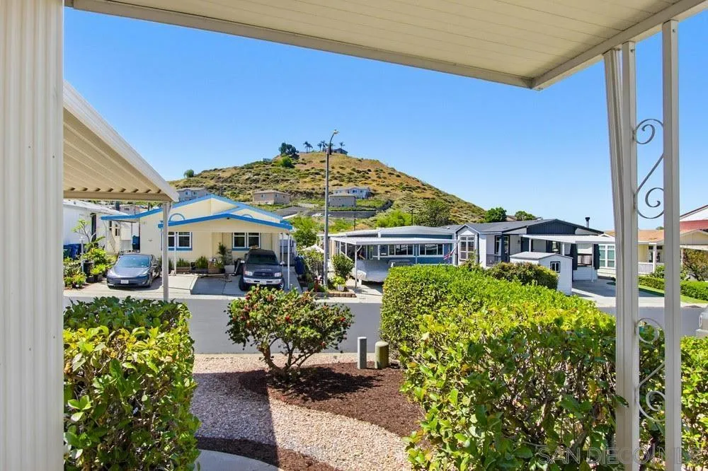 https://cdn.realtyfeed.com/cdn/127/260012101/2a190e5288b3db7aed56b41f74a28428.webp