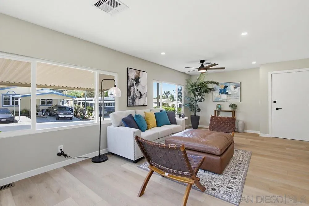 https://cdn.realtyfeed.com/cdn/127/260012101/6cb31070f0773a0a6026f99d4054560b.webp