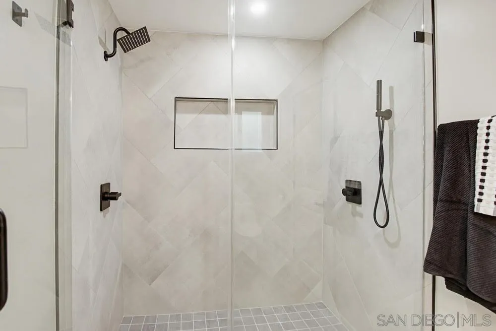 https://cdn.realtyfeed.com/cdn/127/260012101/85009539e73e15429684de71eb8def76.webp