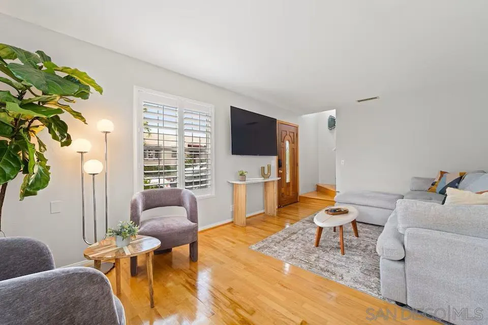 https://cdn.realtyfeed.com/cdn/127/260012102/0f50ccce52a2afa1b83f527a54c5d5a0.webp