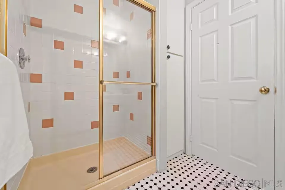 https://cdn.realtyfeed.com/cdn/127/260012102/310c994adb5bac94602a46cc9b23530b.webp