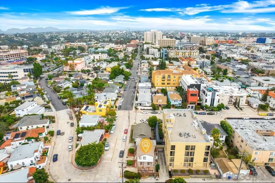 https://cdn.realtyfeed.com/cdn/127/260012102/57cd23c9dea643d738168215f074c3c5.webp
