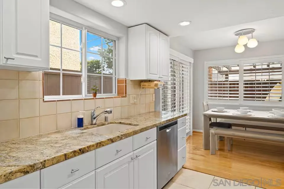 https://cdn.realtyfeed.com/cdn/127/260012102/9e1aea03a3ffcea6743ff9d2ede6f06e.webp