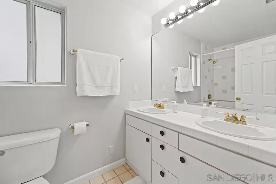 https://cdn.realtyfeed.com/cdn/127/260012102/f565470ecd39f1954093140ef06d012f.webp