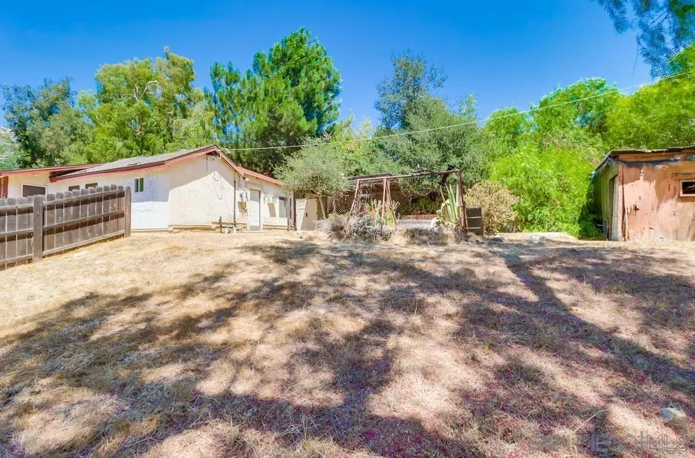 https://cdn.realtyfeed.com/cdn/127/260012103/c4d864245826004125fabba26abf77e6.webp