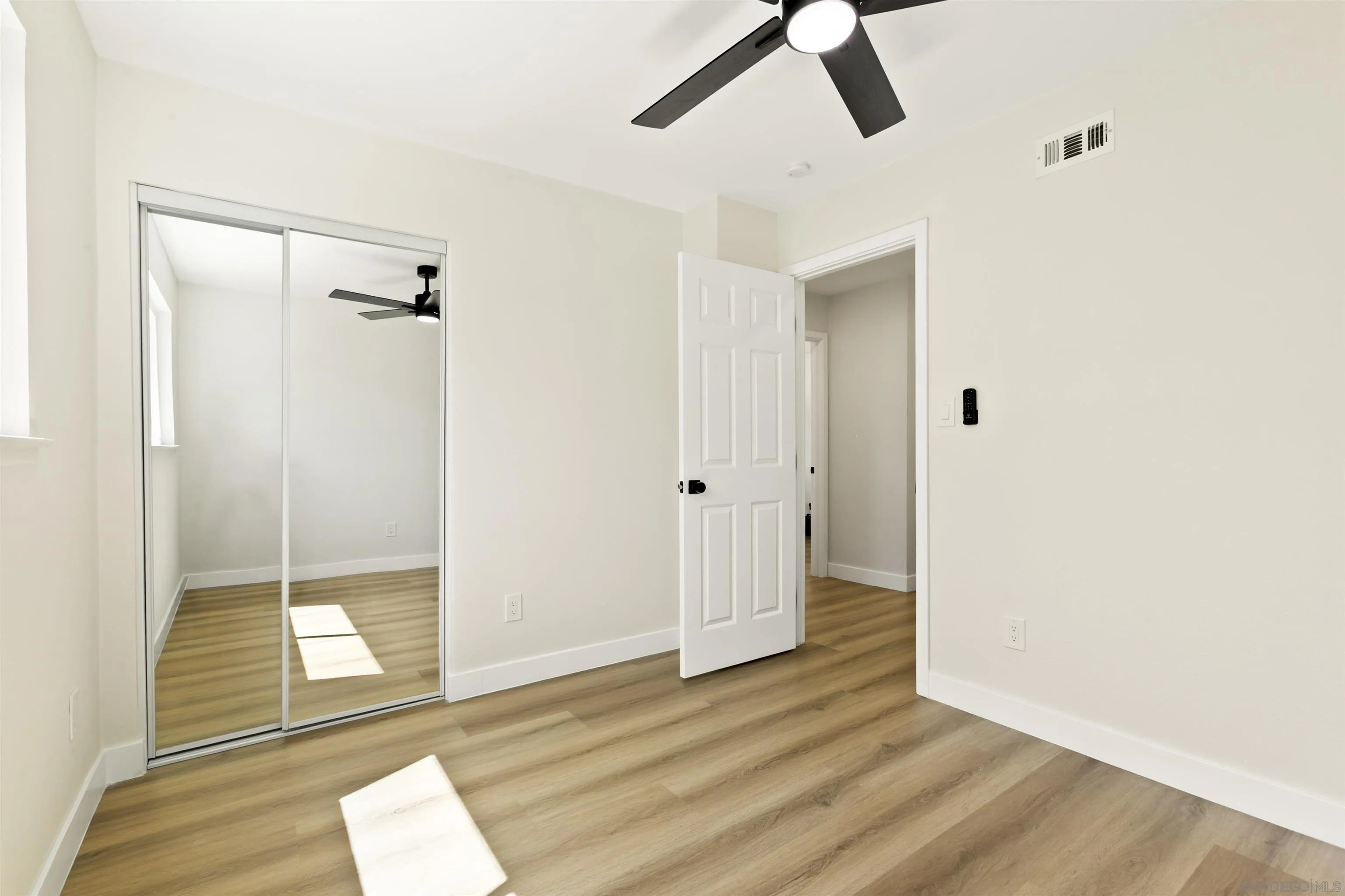 https://cdn.realtyfeed.com/cdn/127/260012104/7488c6c674b2c12b14bd06455e96d336.webp
