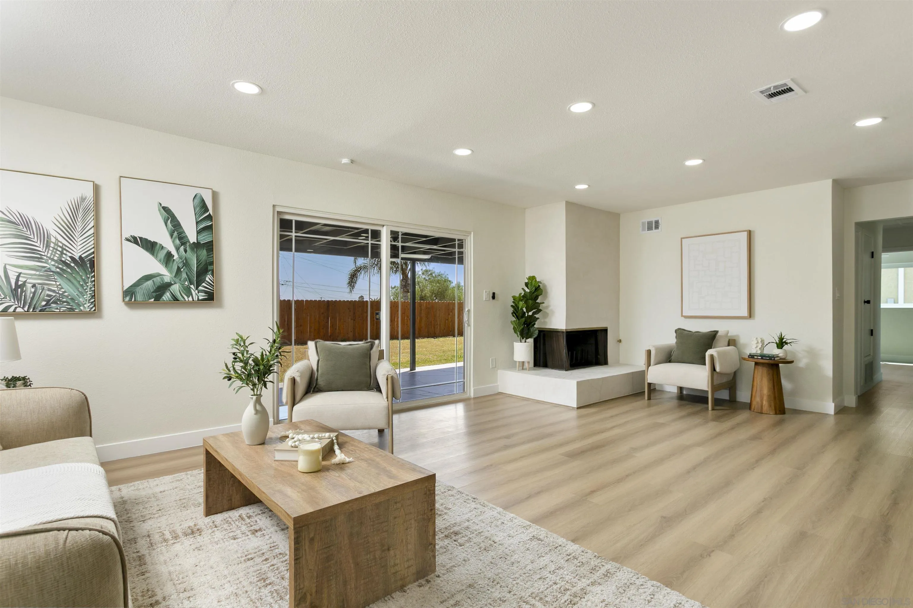 https://cdn.realtyfeed.com/cdn/127/260012104/d07963470dfd11df8f05c4b62ff06640.webp
