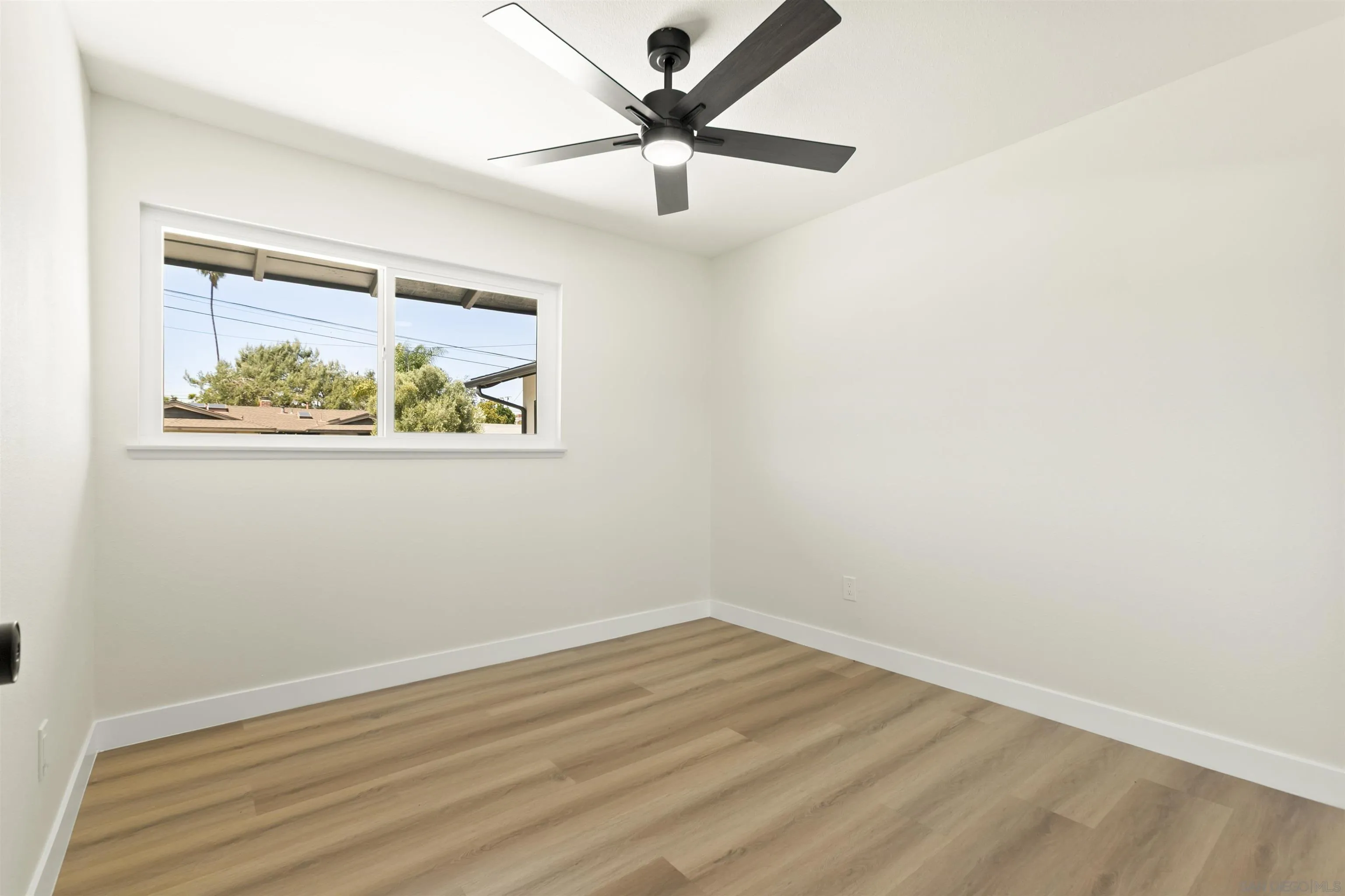 https://cdn.realtyfeed.com/cdn/127/260012104/fbd7fab4983618eee60a07e4b8e4d542.webp