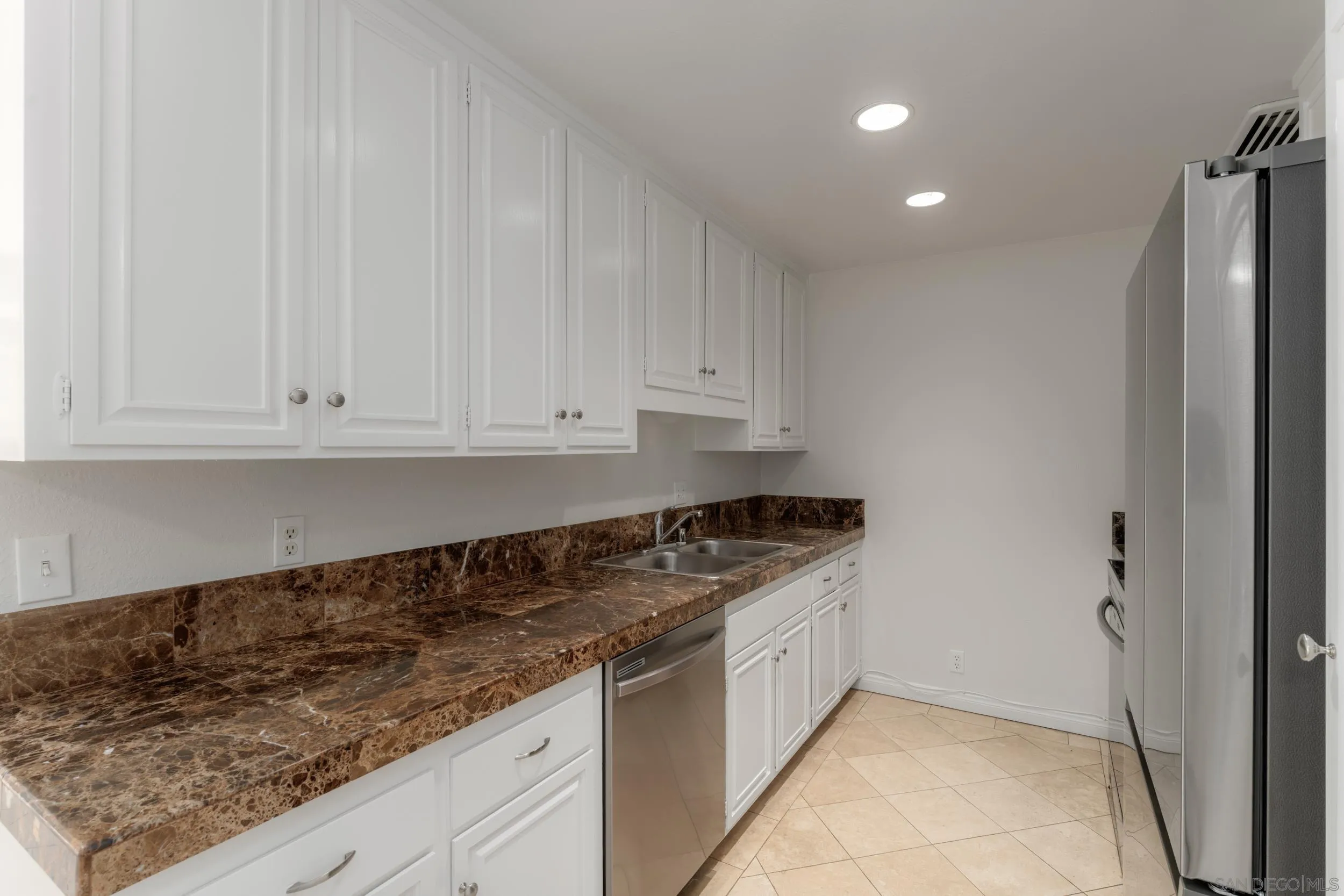 Photo #19: 260012109 Listing: Photo #19