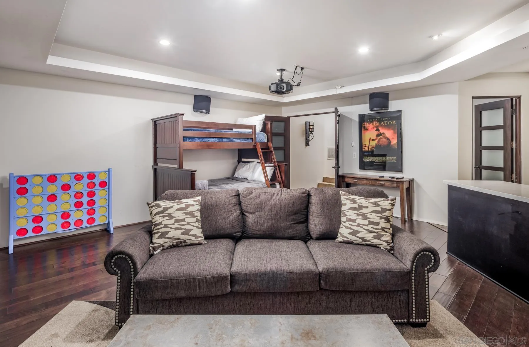https://cdn.realtyfeed.com/cdn/127/260012110/114d793494ce1ef3873db3006feef736.webp