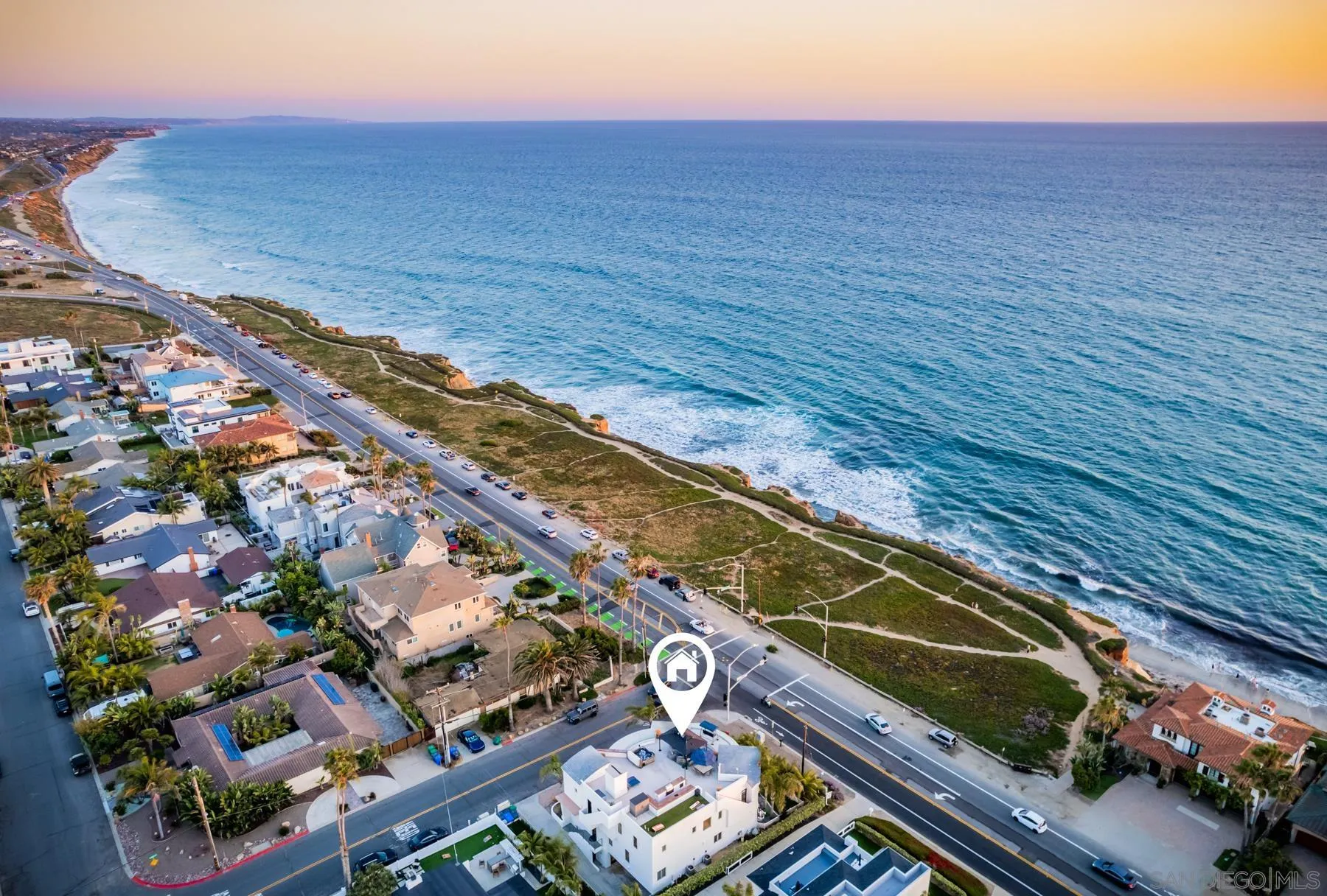 https://cdn.realtyfeed.com/cdn/127/260012110/6a3f3211b8afe12a7ffd0e222a8ba638.webp