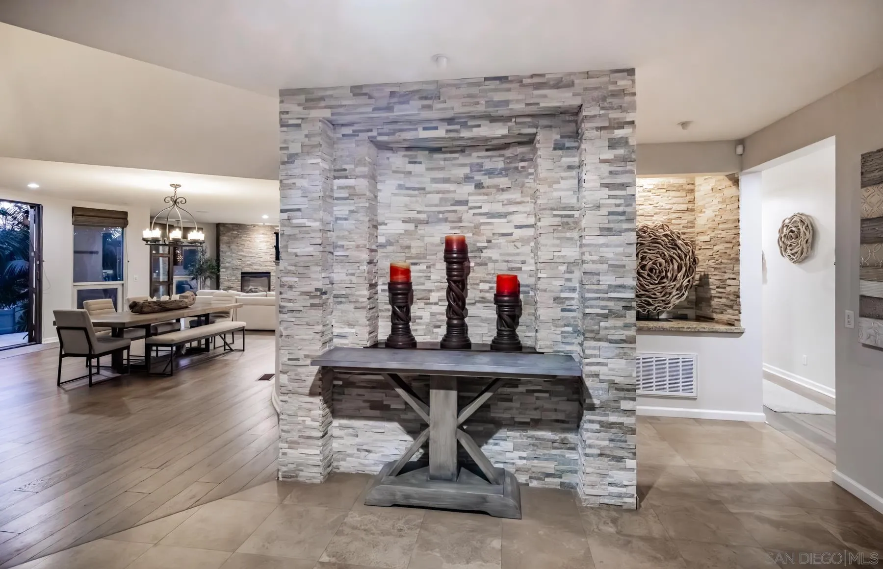 https://cdn.realtyfeed.com/cdn/127/260012110/faf85cfaa5744ad1f618c5571f942cf4.webp