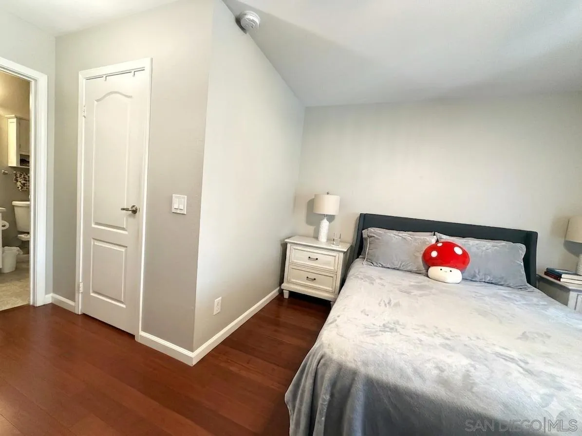 https://cdn.realtyfeed.com/cdn/127/260012113/0fc821ddfdecdff962037cd37f52dedc.webp