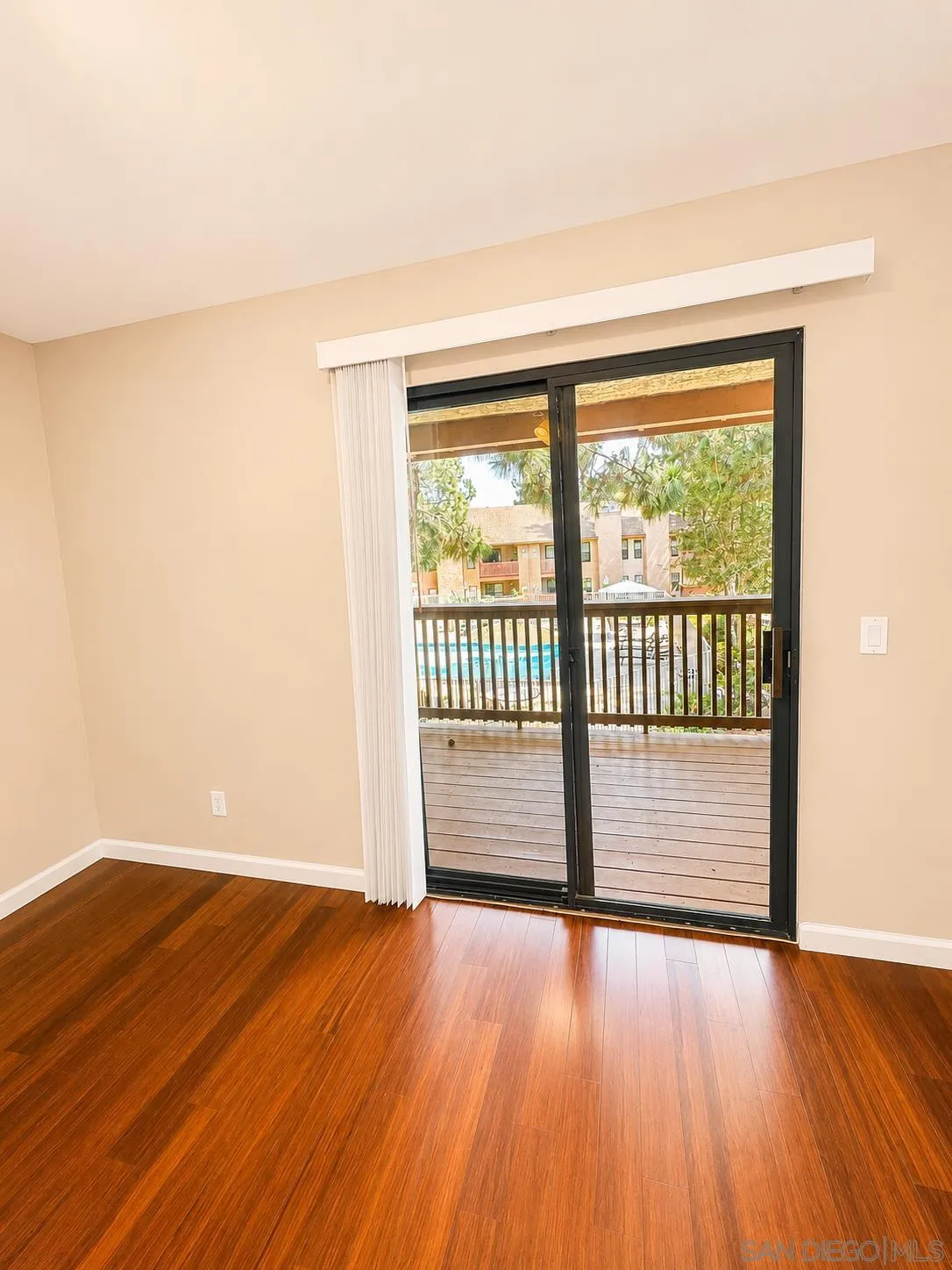 Photo #10: 260012113 Listing: Photo #10