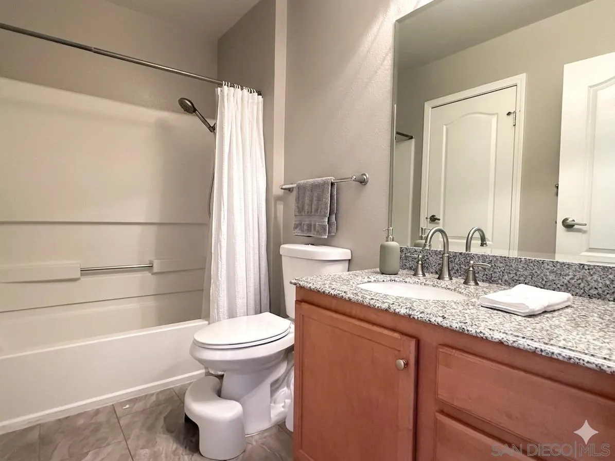 Photo #12: 260012113 Listing: Photo #12