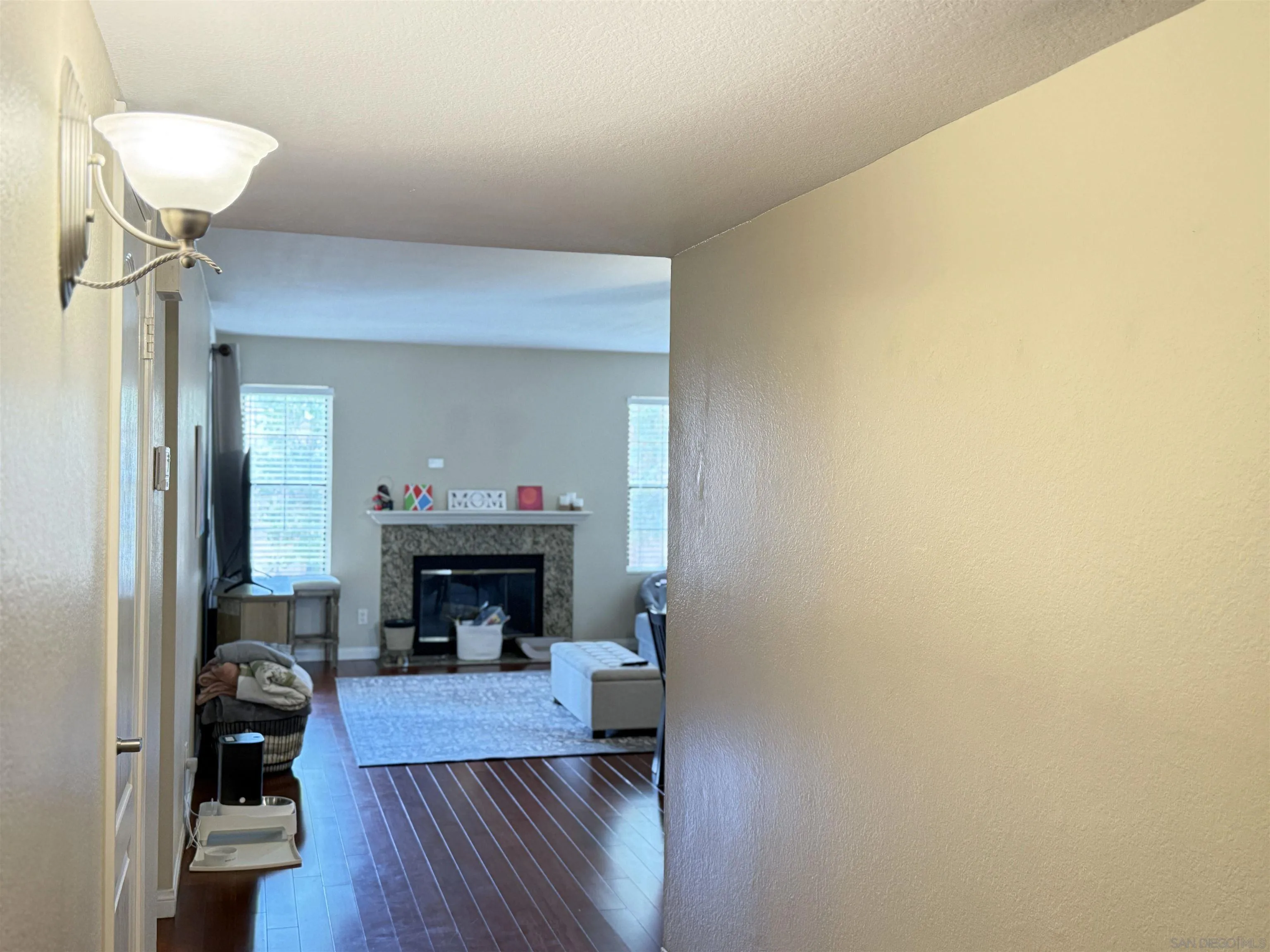 https://cdn.realtyfeed.com/cdn/127/260012113/c8fe5217cda492c47f87abf3b6241a20.webp