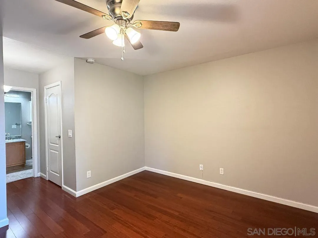Photo #13: 260012113 Listing: Photo #13