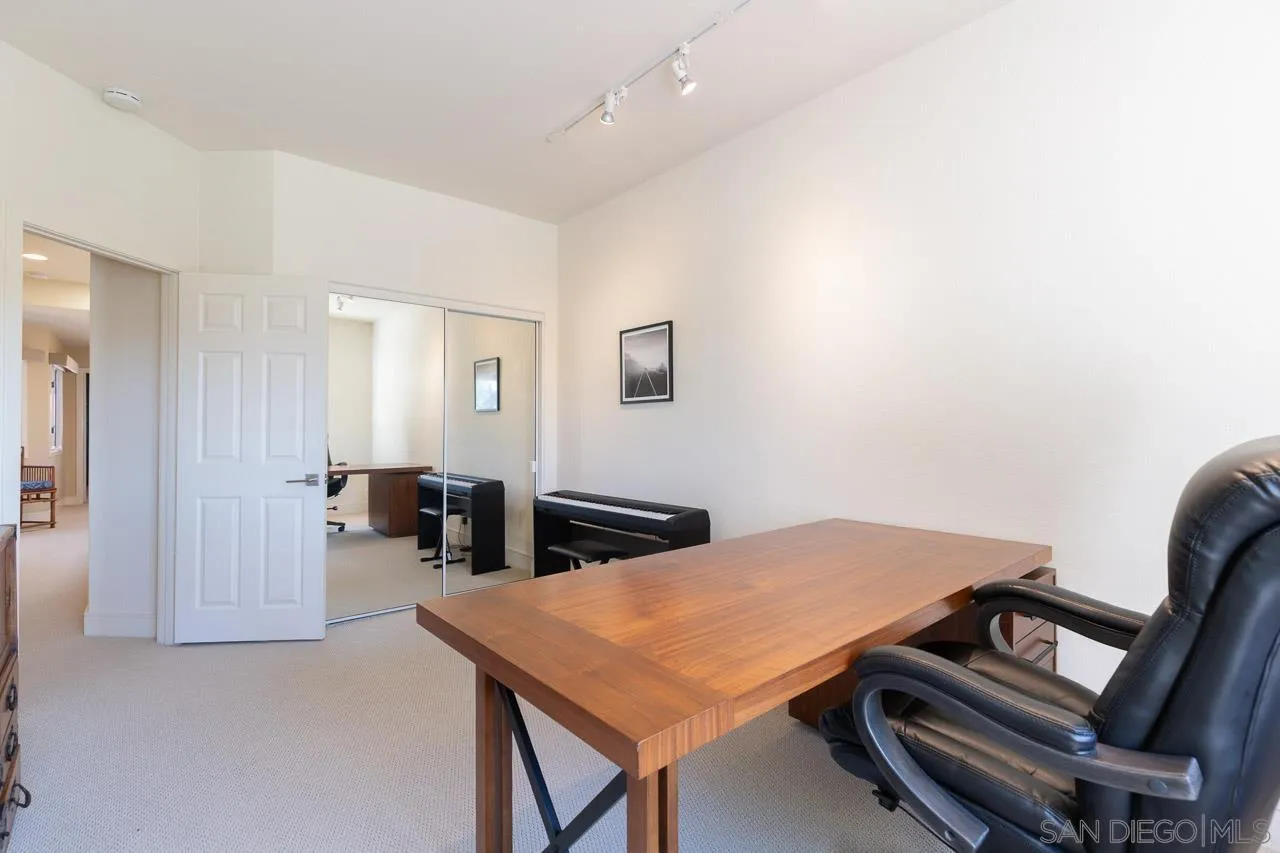 https://cdn.realtyfeed.com/cdn/127/260012115/2ac6f5ac3c0bb051f9698fb61b888645.webp