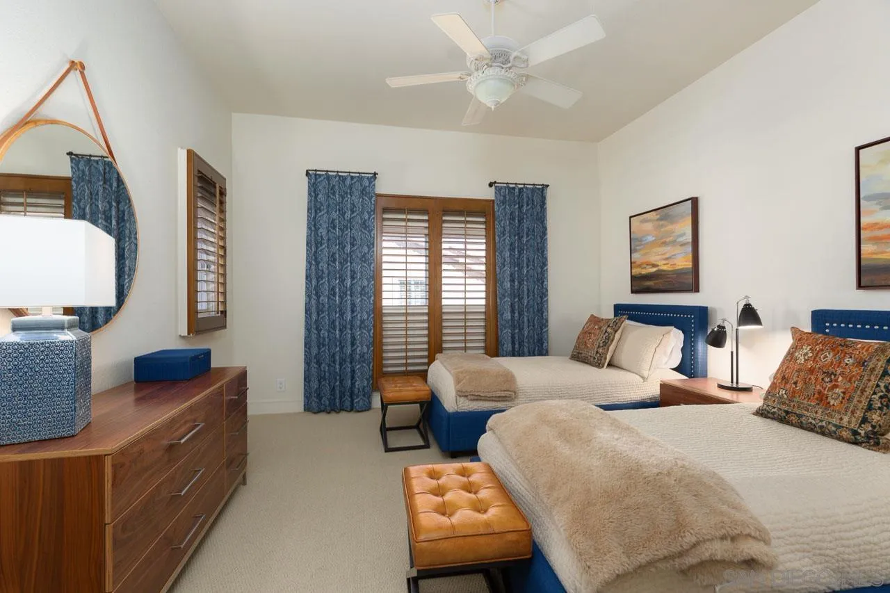 https://cdn.realtyfeed.com/cdn/127/260012115/c3eedff38483d58db65b7f86cbc3b855.webp
