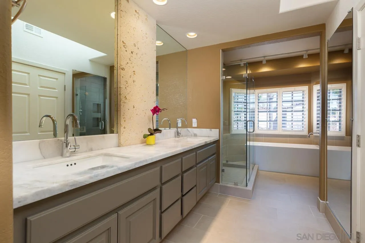 https://cdn.realtyfeed.com/cdn/127/260012115/d7fc808482de44b5030a332fd0c9ea4a.webp