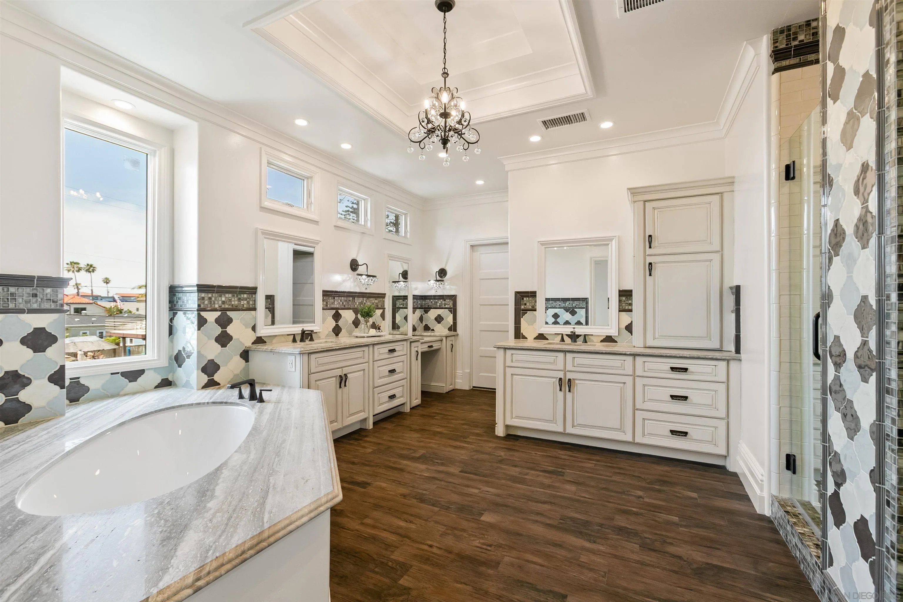 https://cdn.realtyfeed.com/cdn/127/260012118/0cfa8efd5ef02c4a7f88d35142ebbeb1.webp