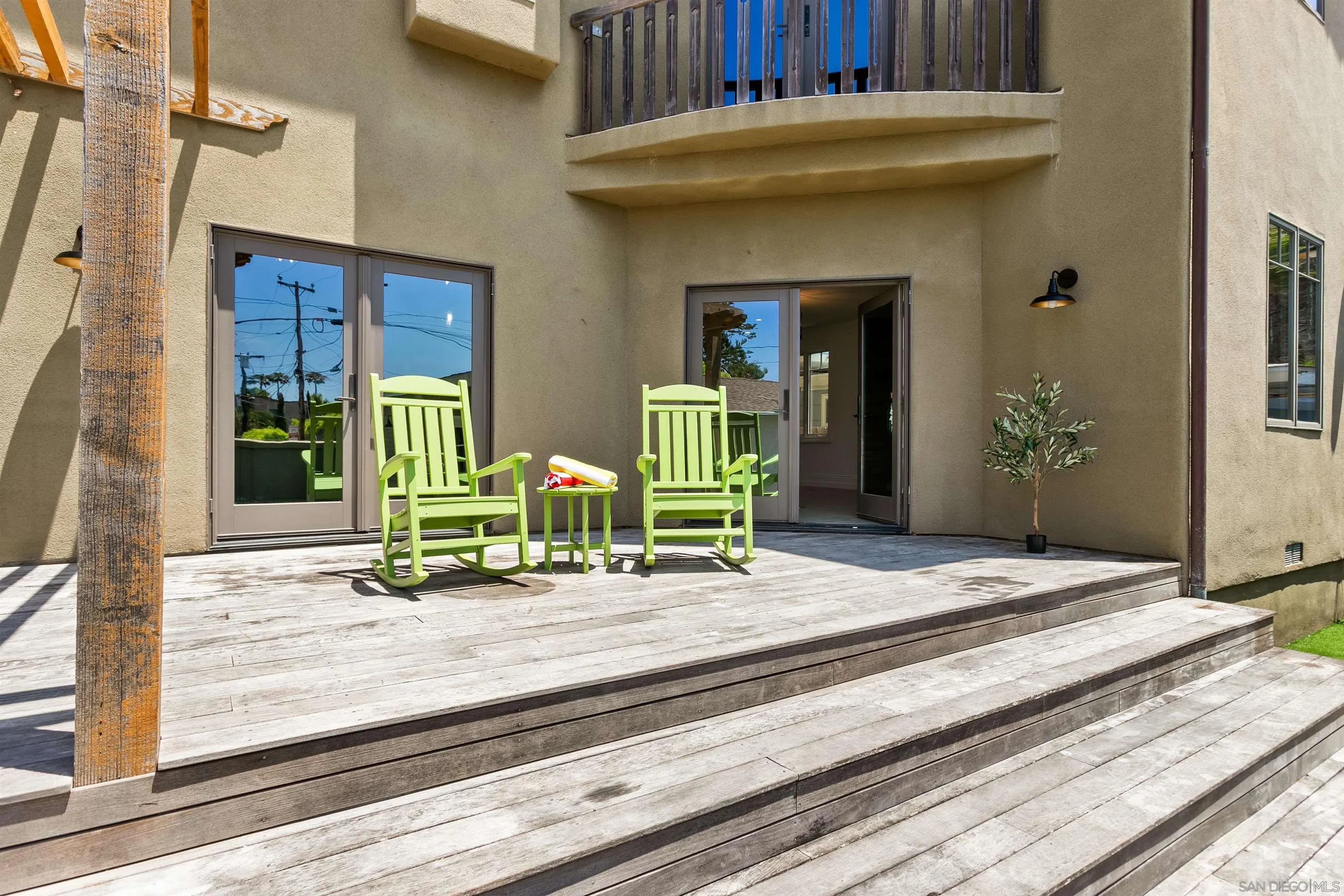 https://cdn.realtyfeed.com/cdn/127/260012118/2d9cd895d3dc0db1237ee7eb2fbd38d4.webp