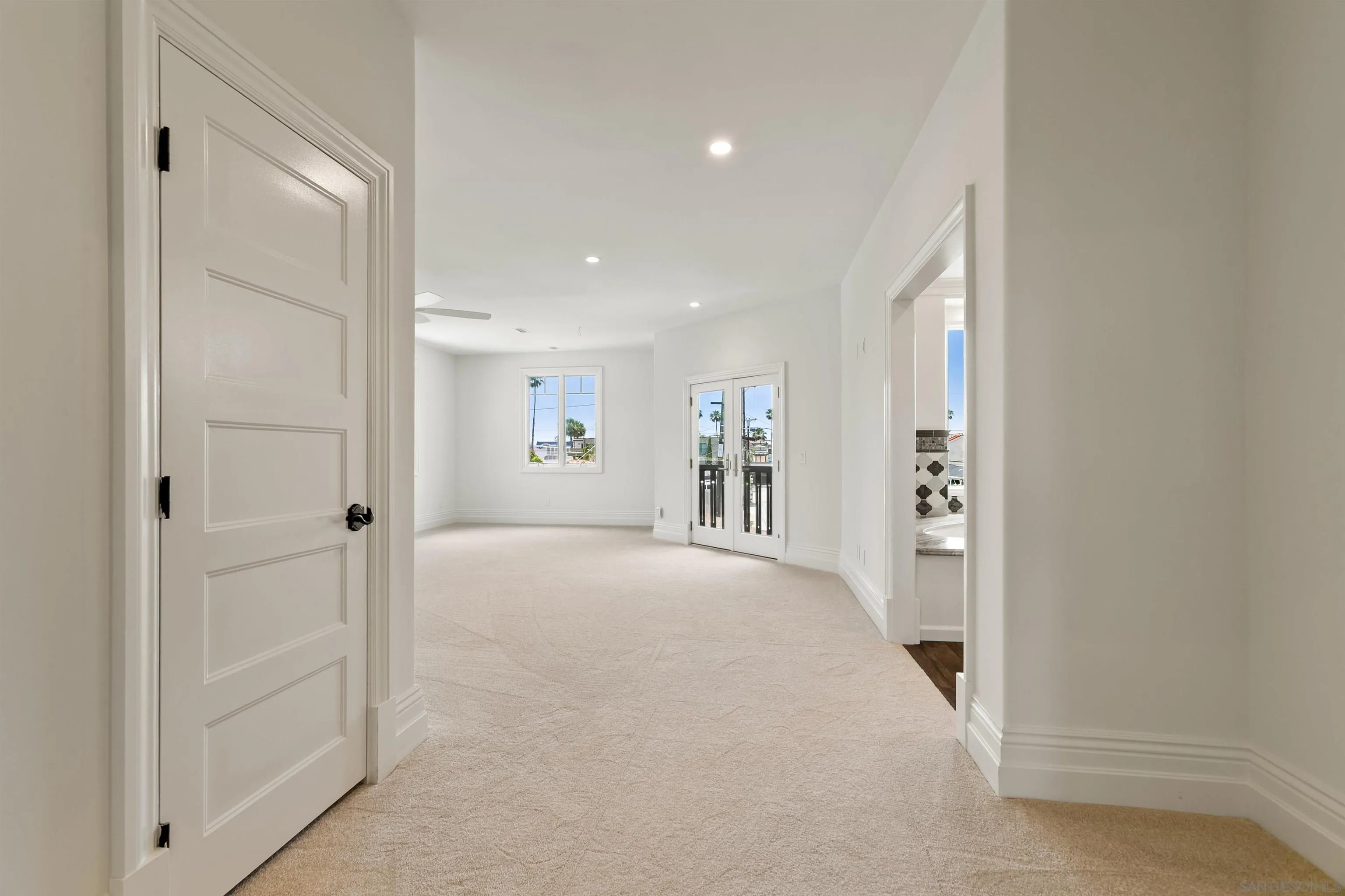 https://cdn.realtyfeed.com/cdn/127/260012118/49c7b748e28b685e4e935e5a0229d7dc.webp