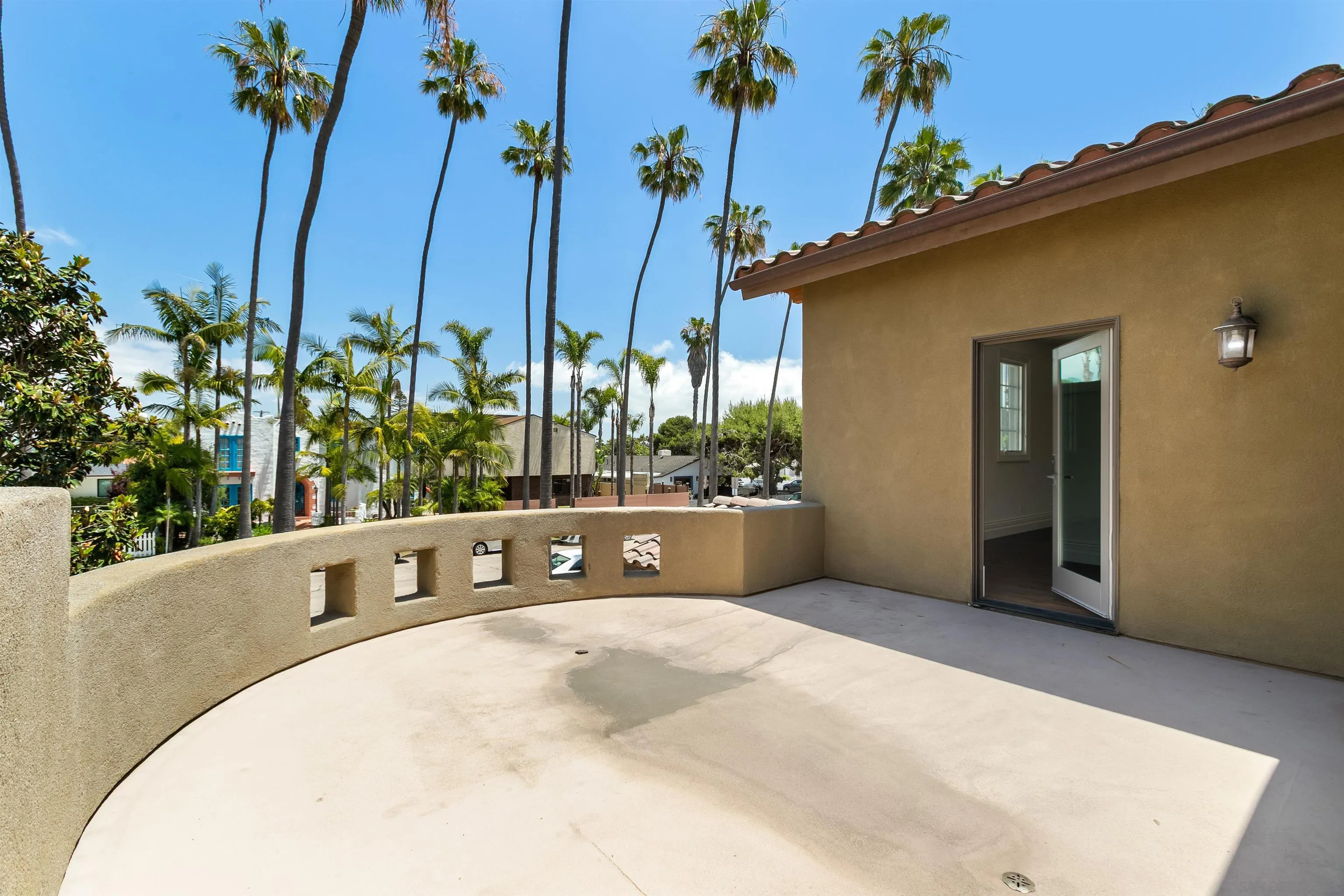 https://cdn.realtyfeed.com/cdn/127/260012118/6aee9101849d1902675bedb2d9cbb9ee.webp