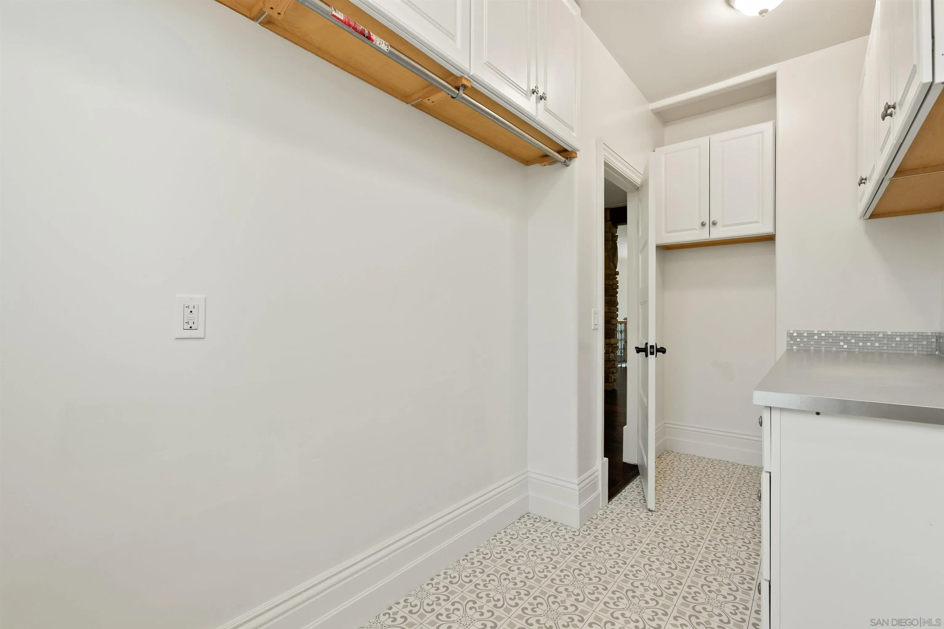 https://cdn.realtyfeed.com/cdn/127/260012118/a76bc7e3e48b933b7c5bc81a66c596a3.webp