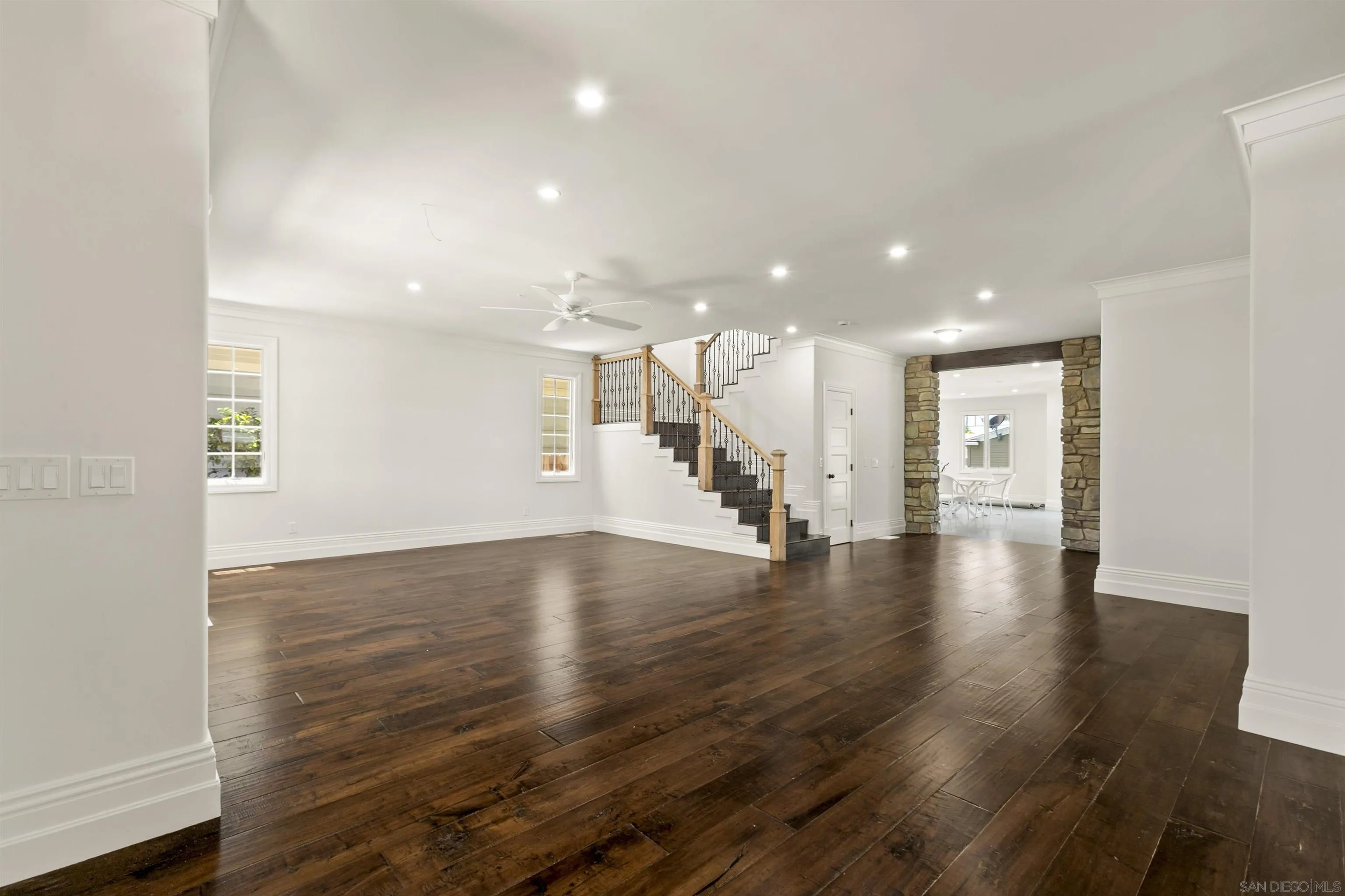 https://cdn.realtyfeed.com/cdn/127/260012118/d1151383dc73e06d21fa5cd7c9e9a0d2.webp