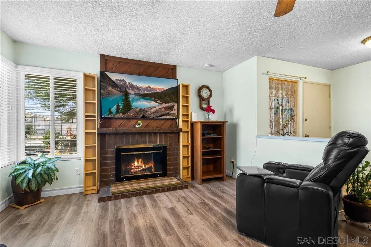 https://cdn.realtyfeed.com/cdn/127/260012119/07dcc500a98a7207e0dc4b4b8553bd50.webp