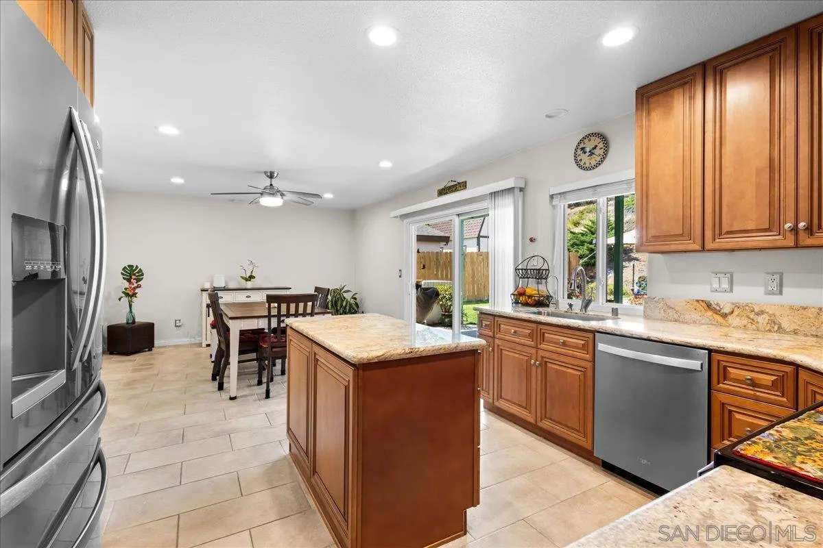 https://cdn.realtyfeed.com/cdn/127/260012119/5b891b53b3de20f977e9c236a9320ec0.webp