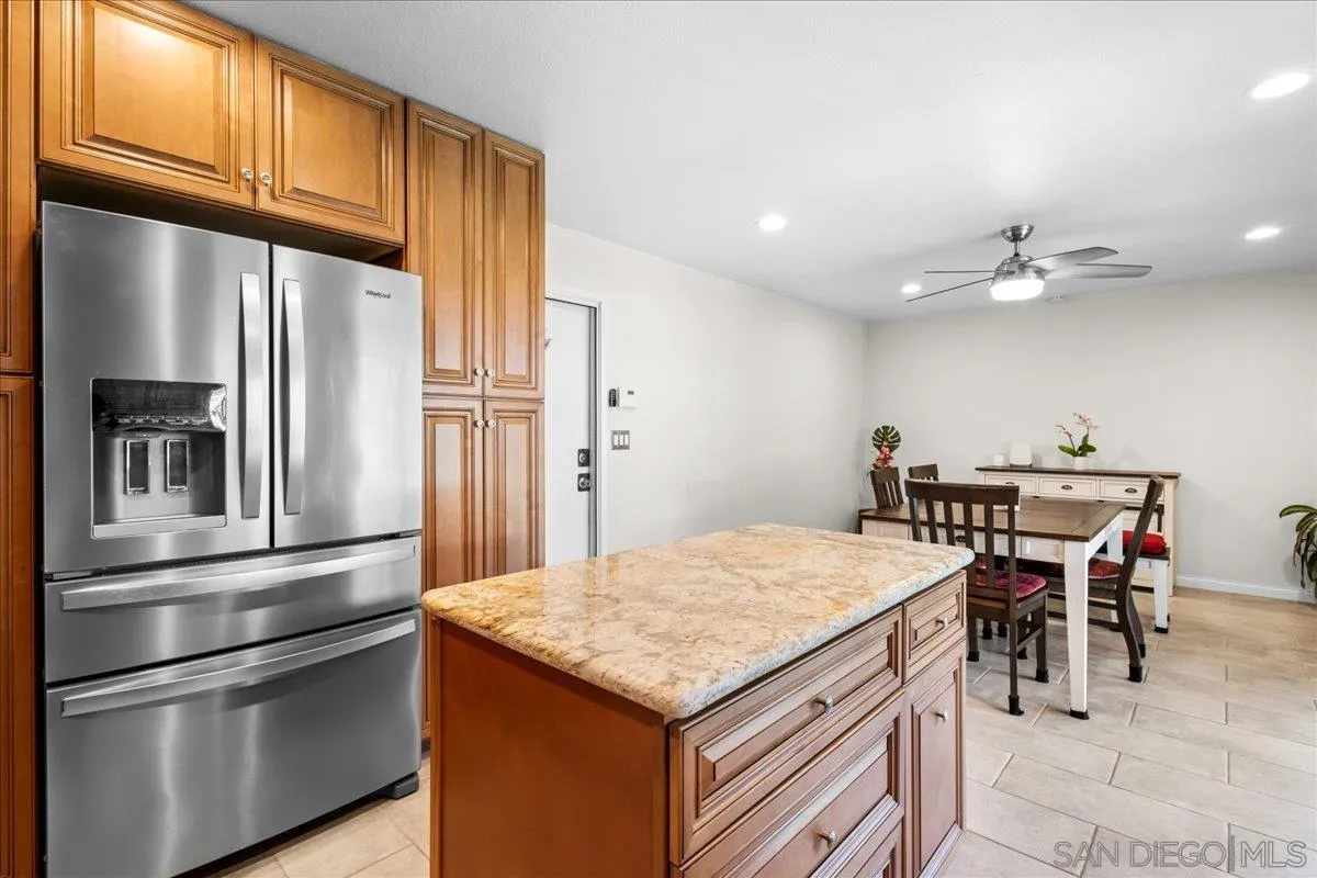 https://cdn.realtyfeed.com/cdn/127/260012119/9e07323d0704a7b96f6f1e41ff783bd0.webp
