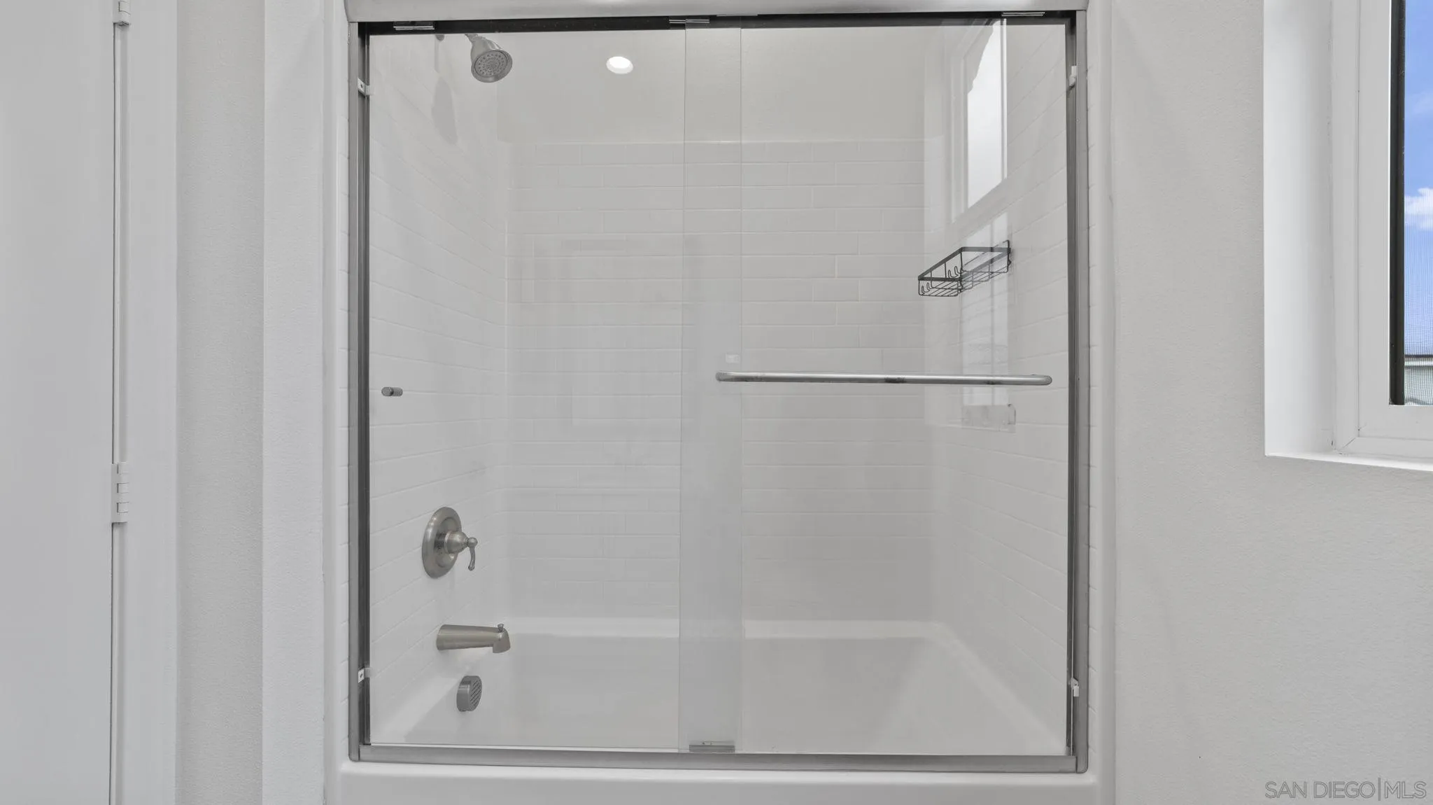 https://cdn.realtyfeed.com/cdn/127/260012121/0f3cd4838da6d61649a896bc79f014e8.webp