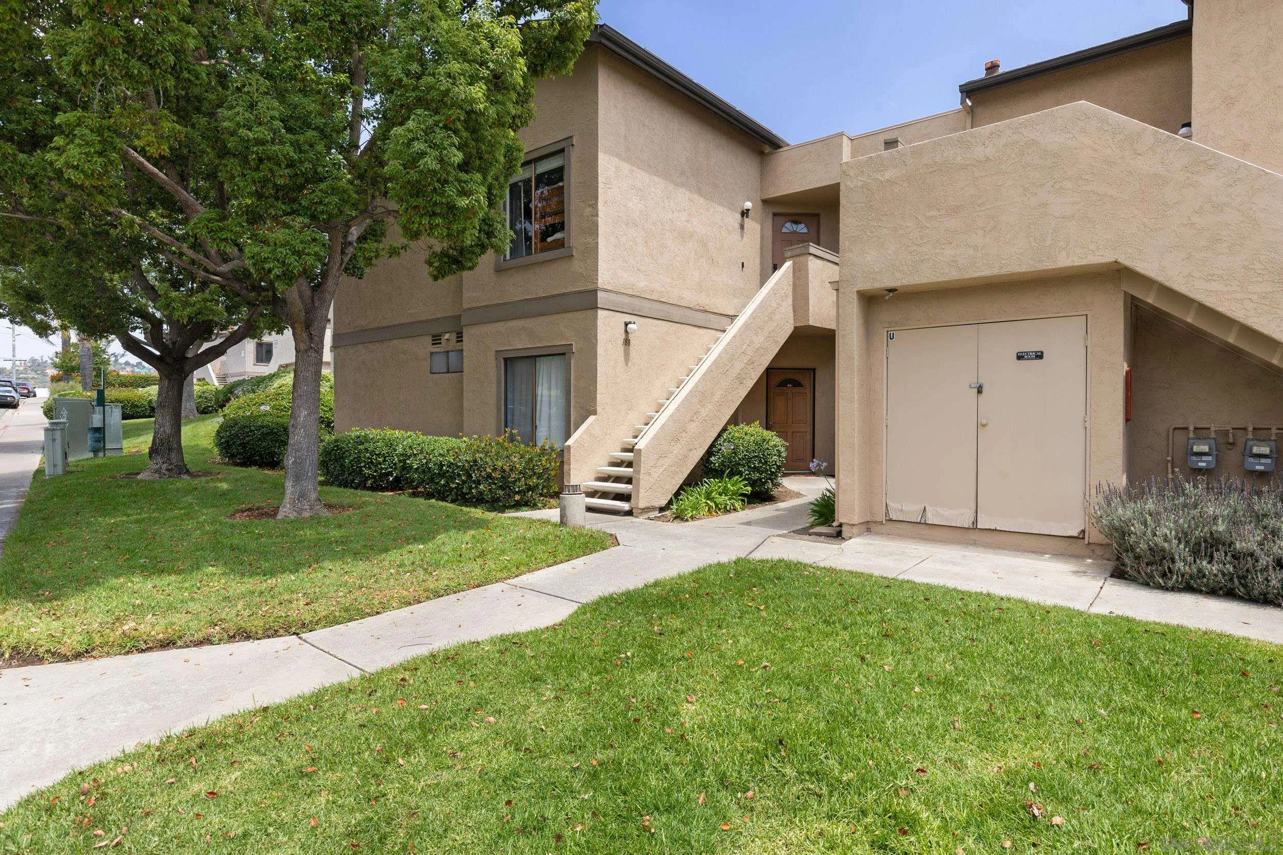 Photo #2: 260012125 Listing: Photo #2
