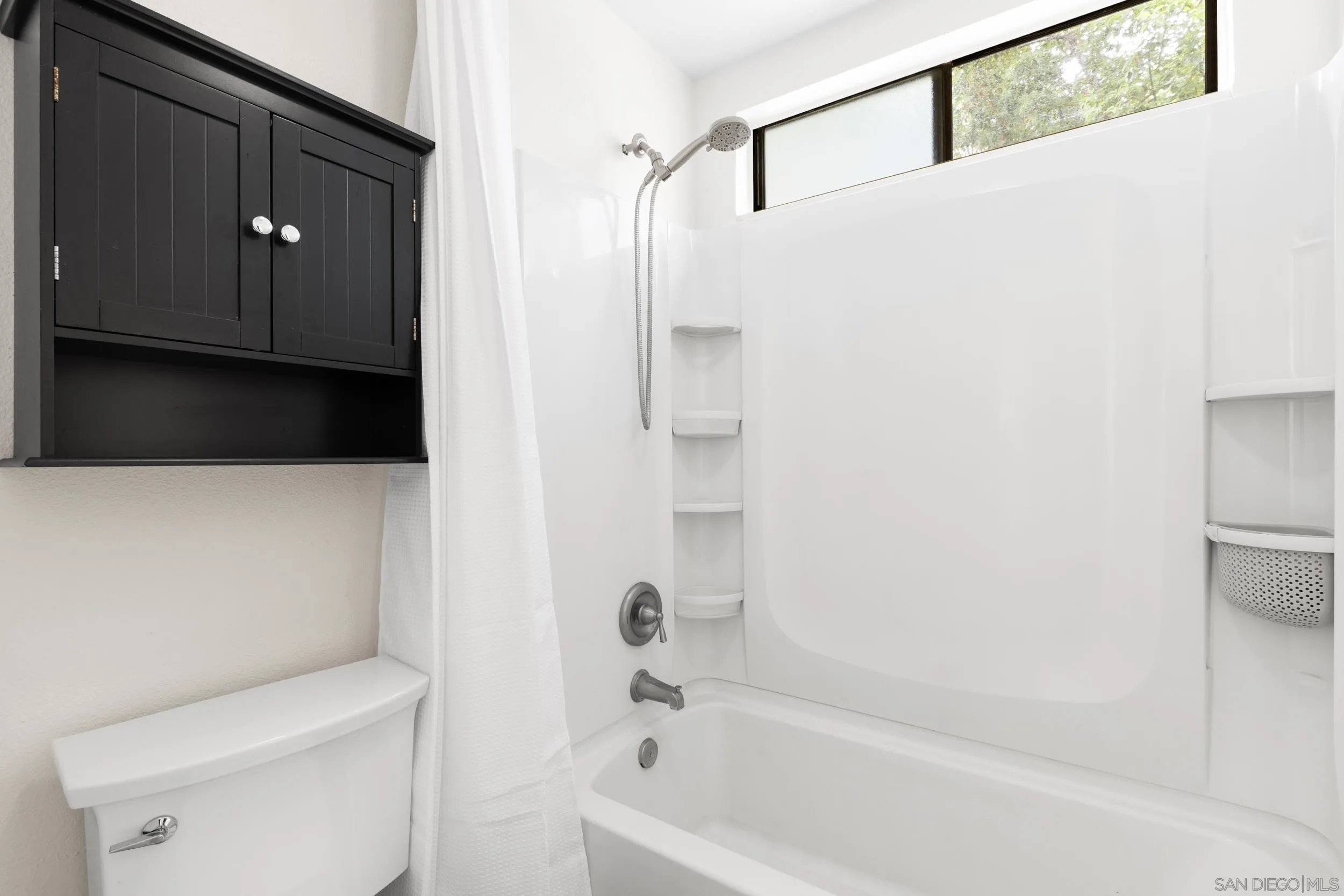 Photo #18: 260012125 Listing: Photo #18