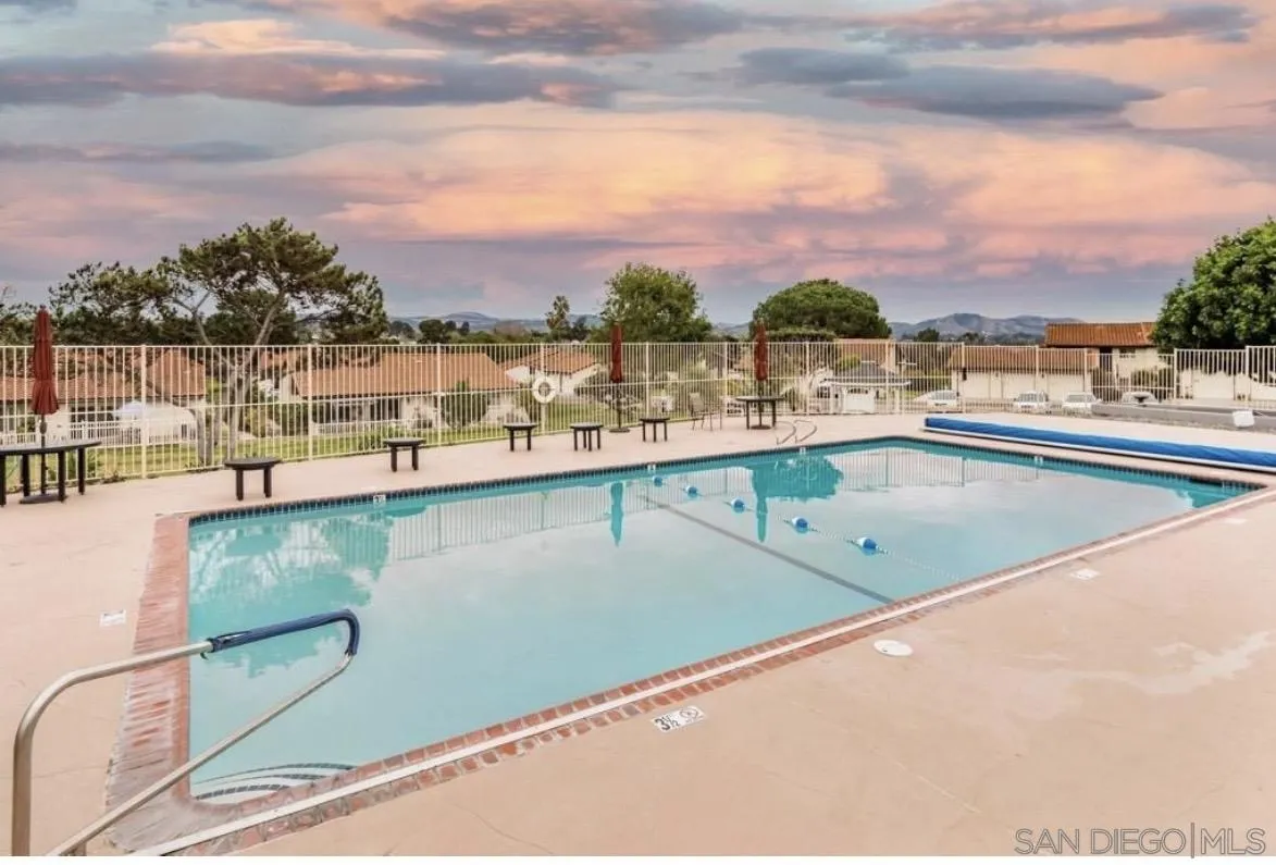 https://cdn.realtyfeed.com/cdn/127/260012128/b1ef8cd066f72be67106e0e4d605ffd8.webp