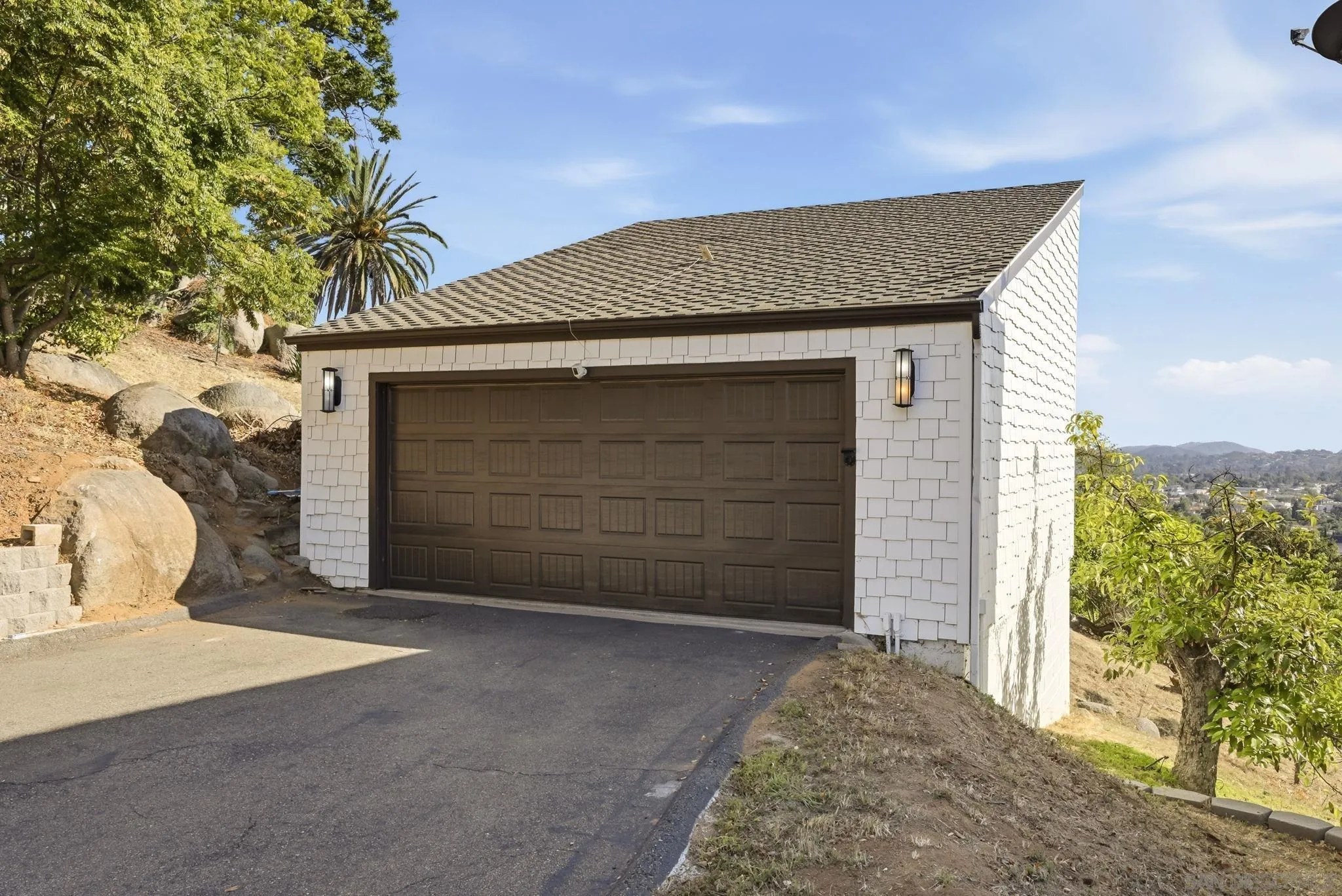 https://cdn.realtyfeed.com/cdn/127/260012131/45234d1fe6efe97a26487cb2544e5429.webp