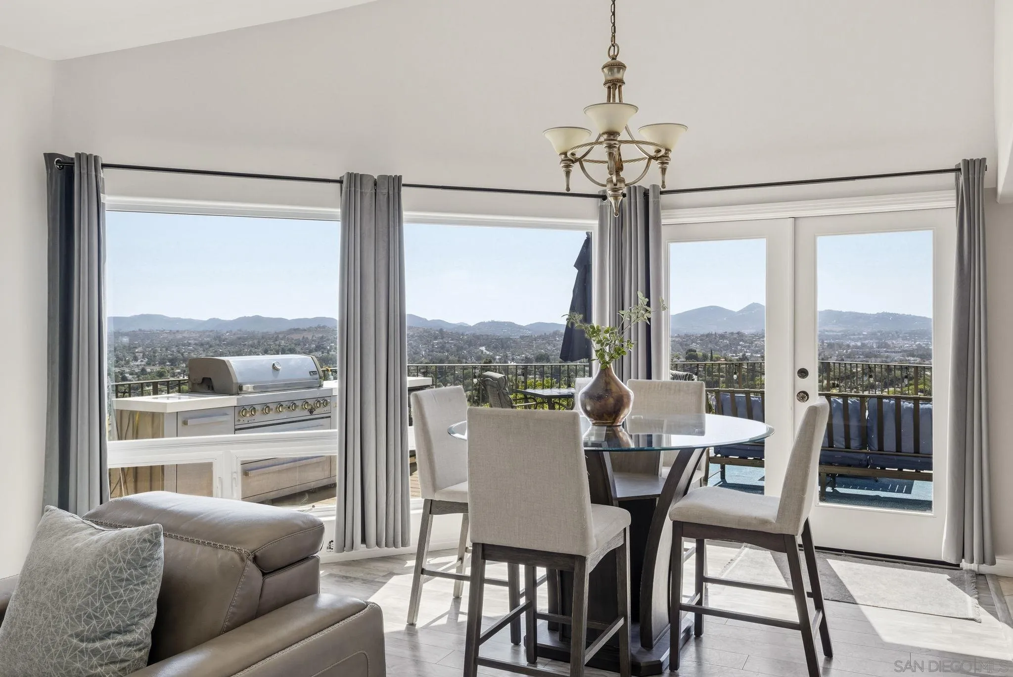 https://cdn.realtyfeed.com/cdn/127/260012131/6efb50a6242bc4eda0d6f45eef0ef27c.webp