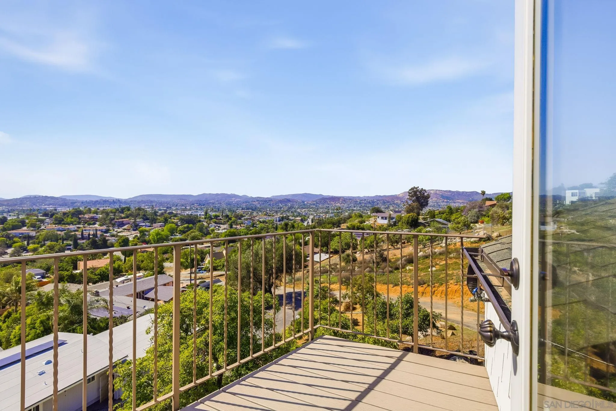 https://cdn.realtyfeed.com/cdn/127/260012131/e50a59f6cf6843b7c1e0356a7fcd1b66.webp