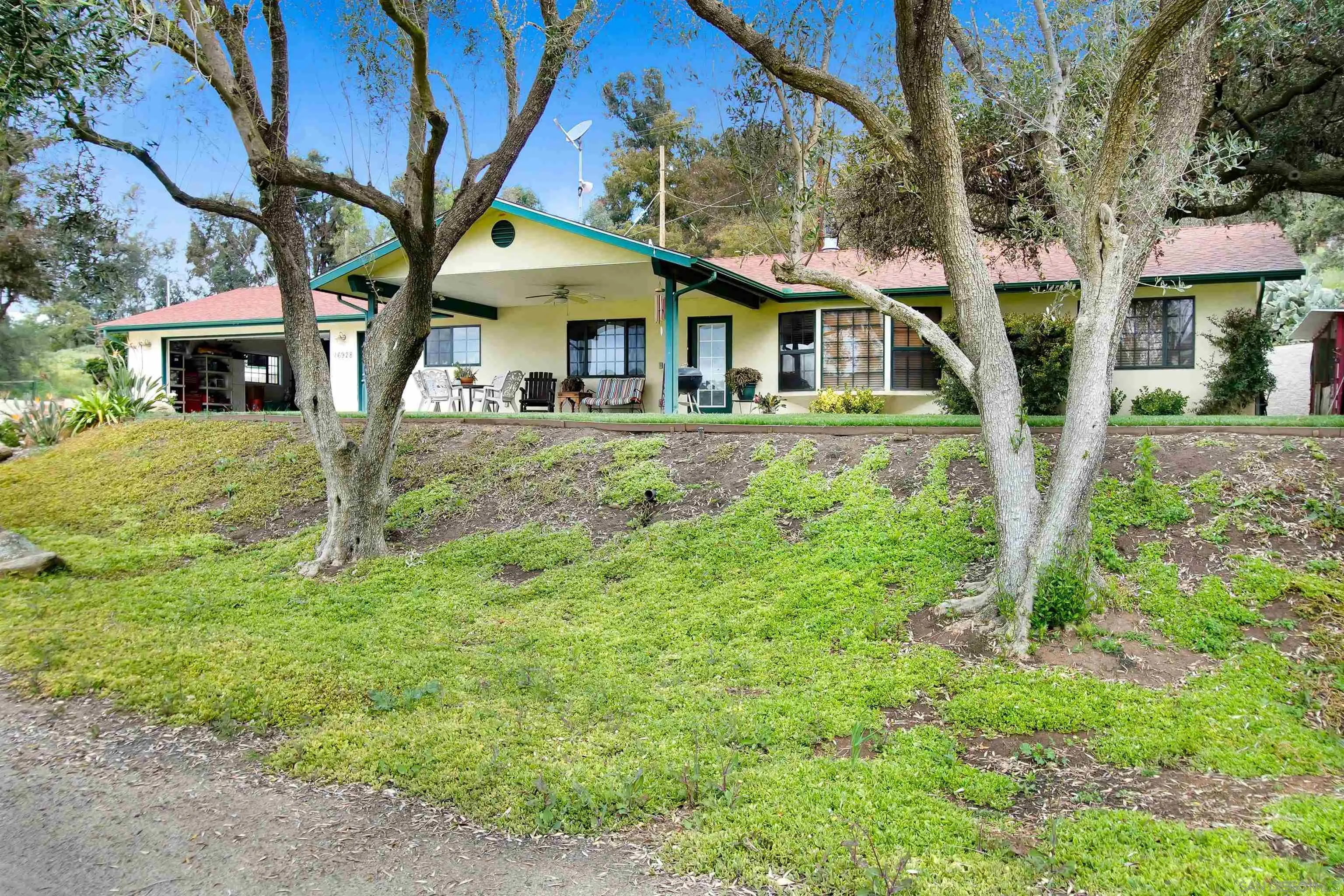 https://cdn.realtyfeed.com/cdn/127/260012132/1f98a00e5a064c1951472ccdc5fc152e.webp