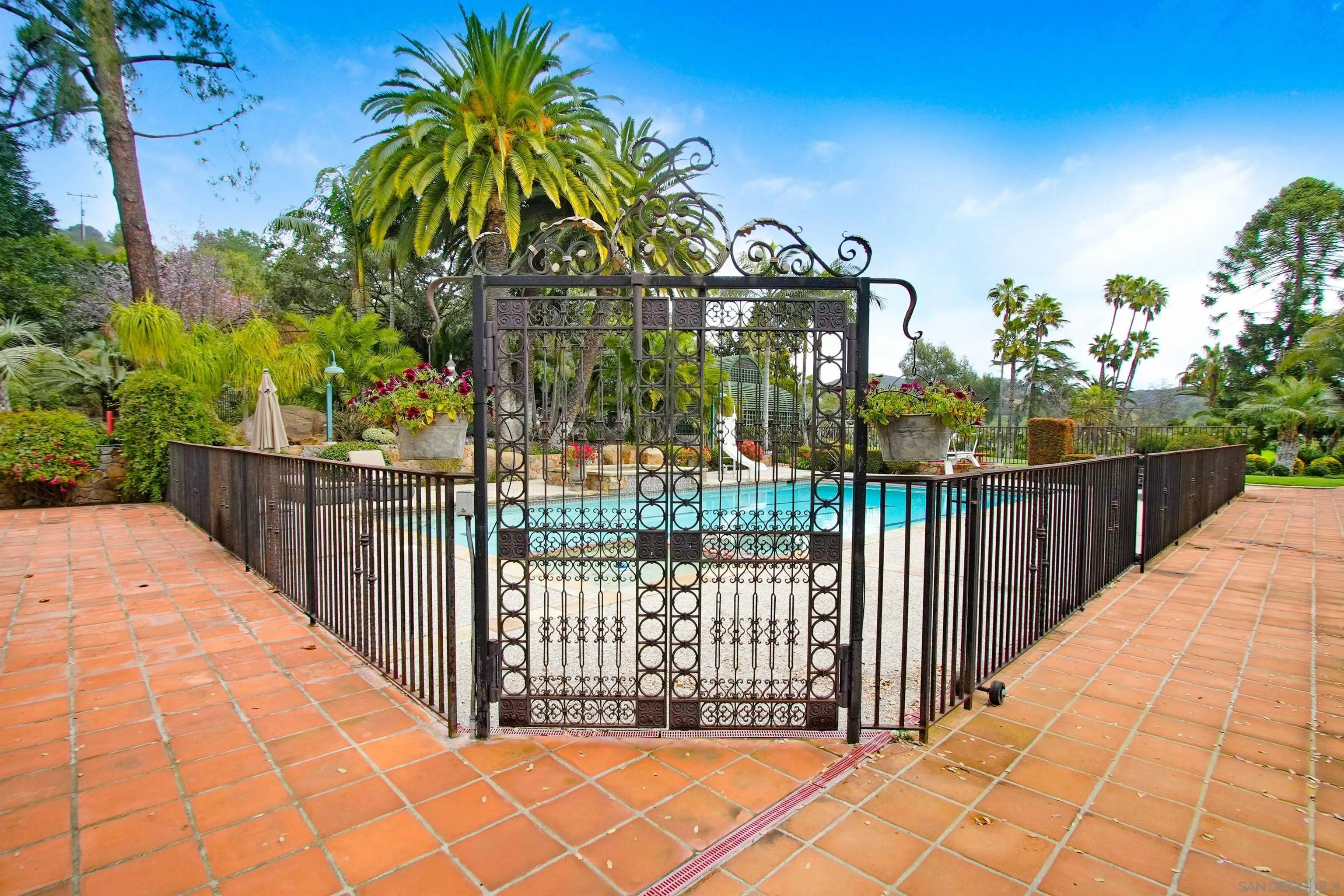 https://cdn.realtyfeed.com/cdn/127/260012132/c9f2b214f04d8aeb0164feecafd3a6b3.webp